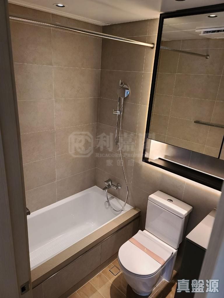 LOHAS PARK PHASE 6 LP6 - Tower 1 Medium Floor Zone Flat J Tseung Kwan O