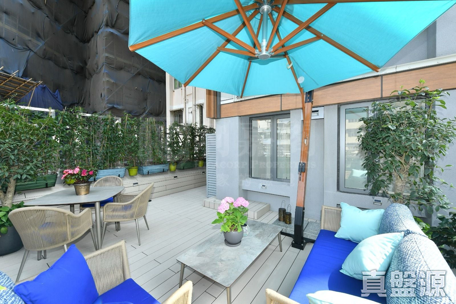 WEST PARK Low Floor Zone Flat C West Kowloon