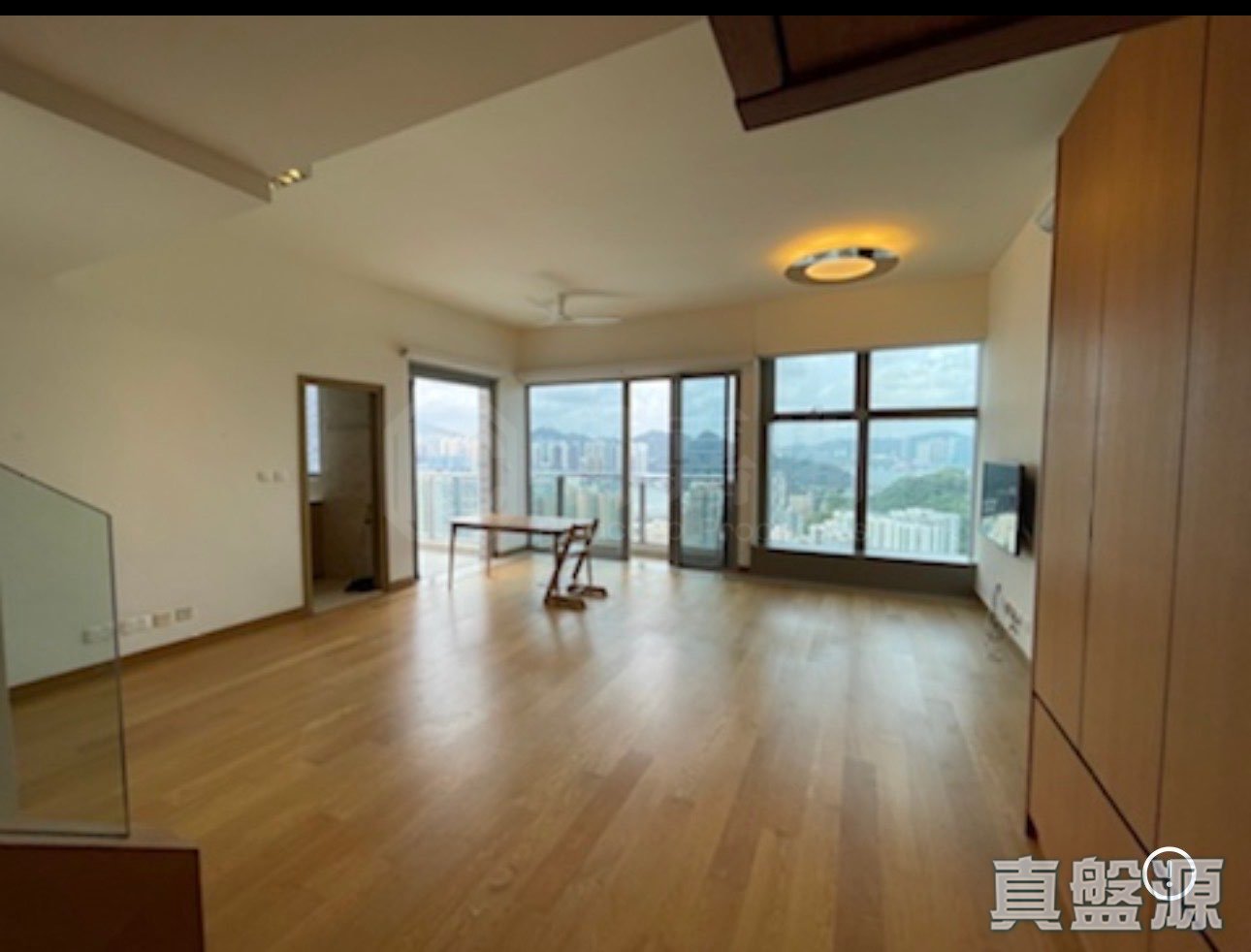 樂融軒 極高層 B室 西灣河/筲箕灣
