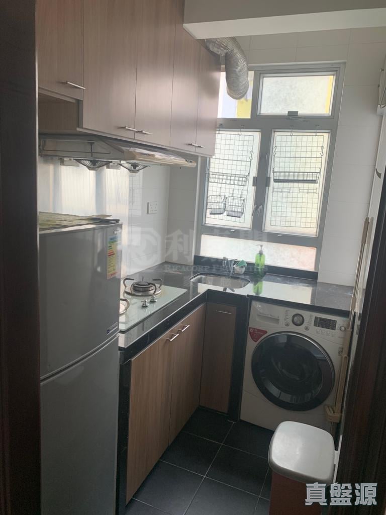 FOO YU BUILDING BLOCK B High Floor Zone Flat B1 Tsuen Wan