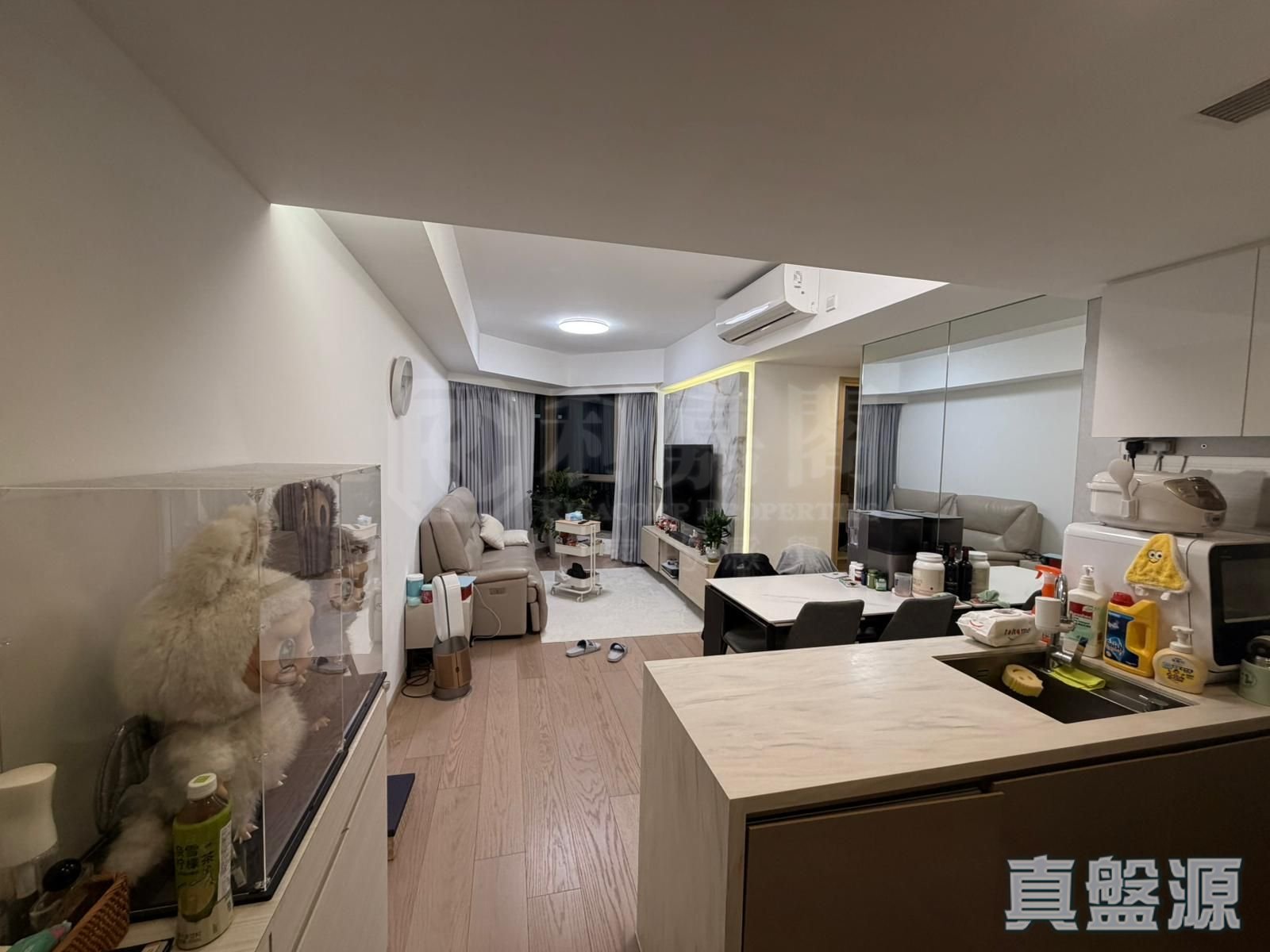 爱海颂 3座 高层 D室 西九龙