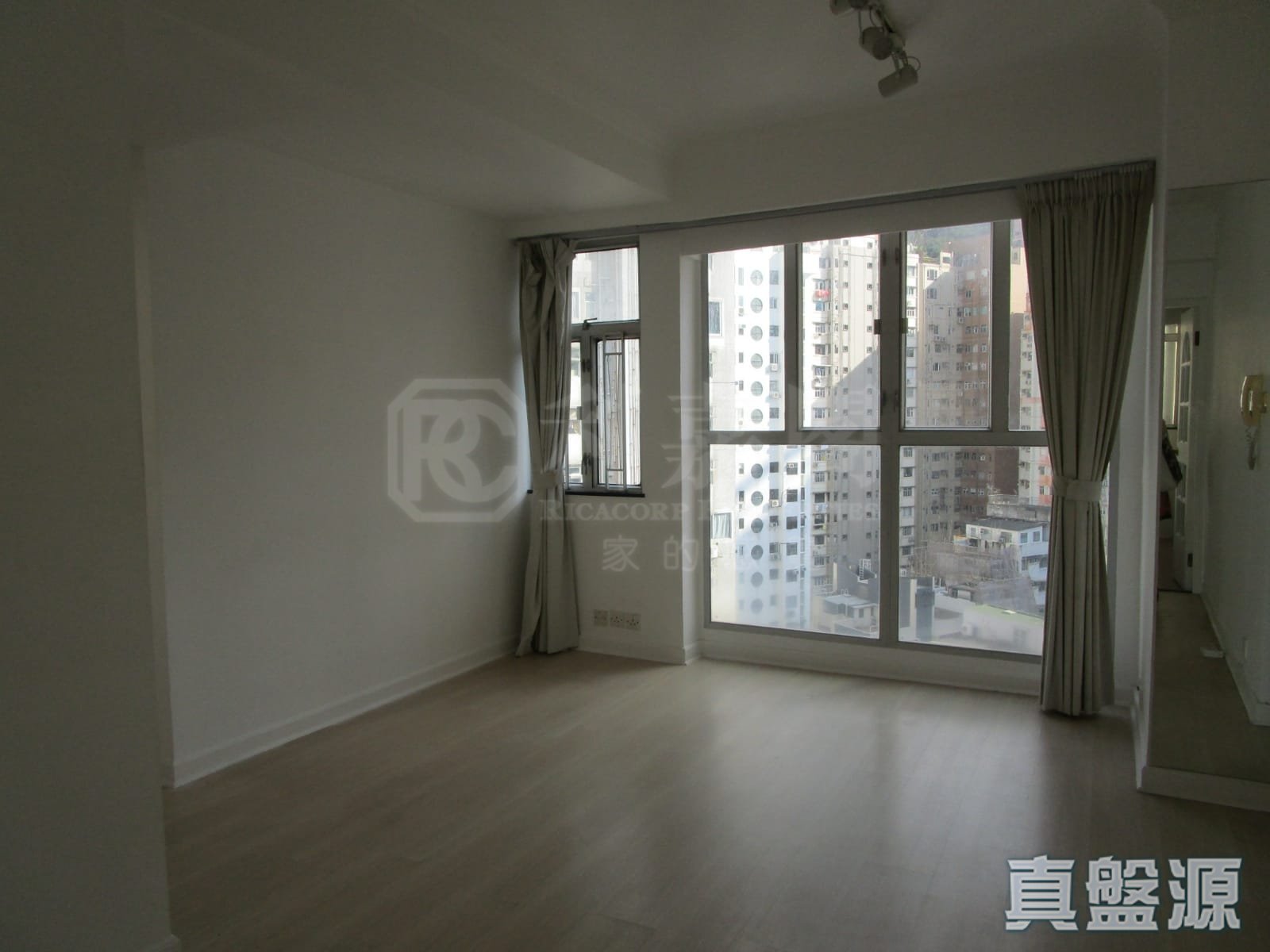 LAI SING BUILDING Very High Floor Zone Flat B Happy Valley/Mid-Levels East