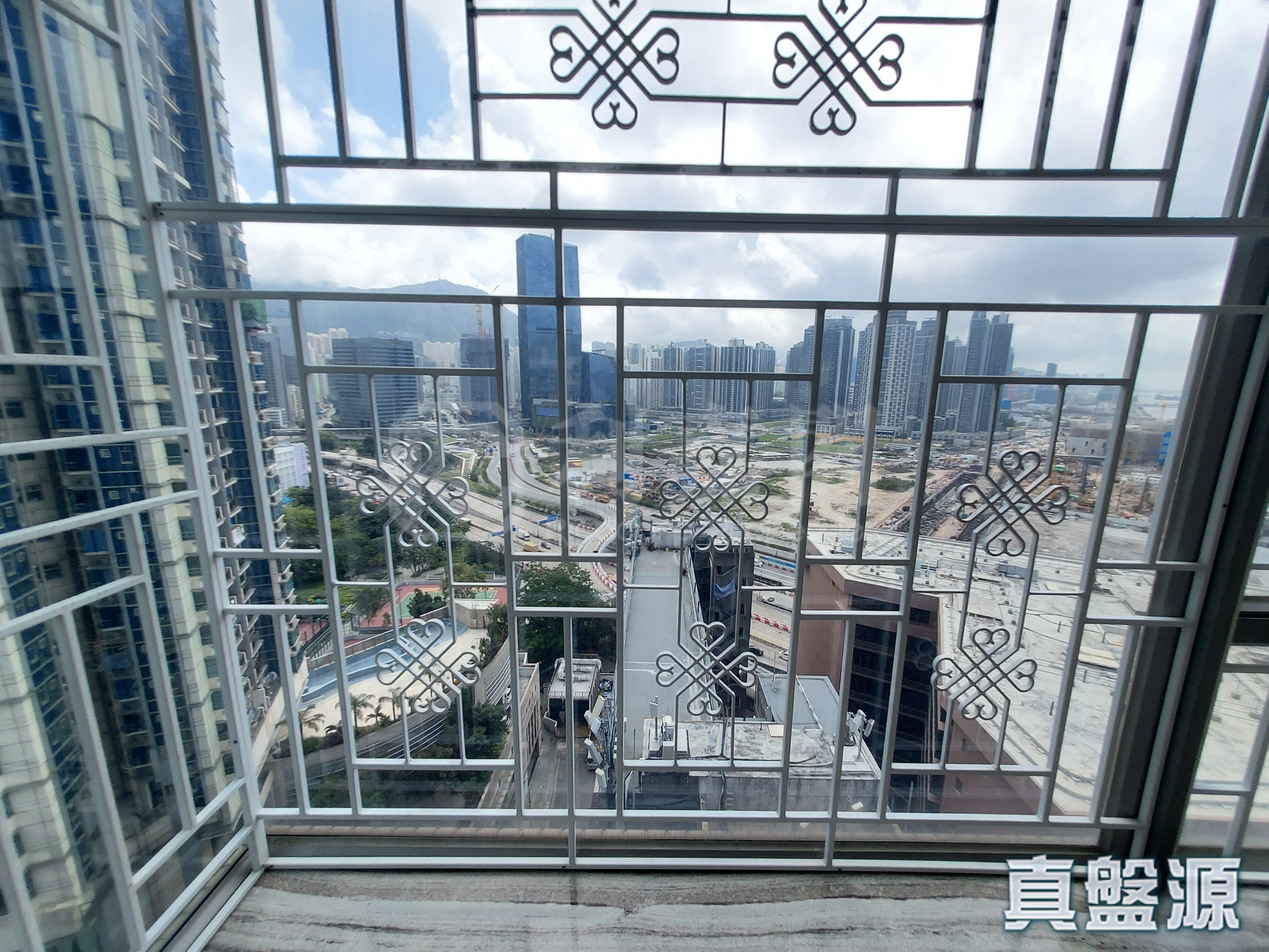HIGH PLACE Very High Floor Zone Flat B To Kwa Wan/Kowloon City/Kai Tak/San Po Kong