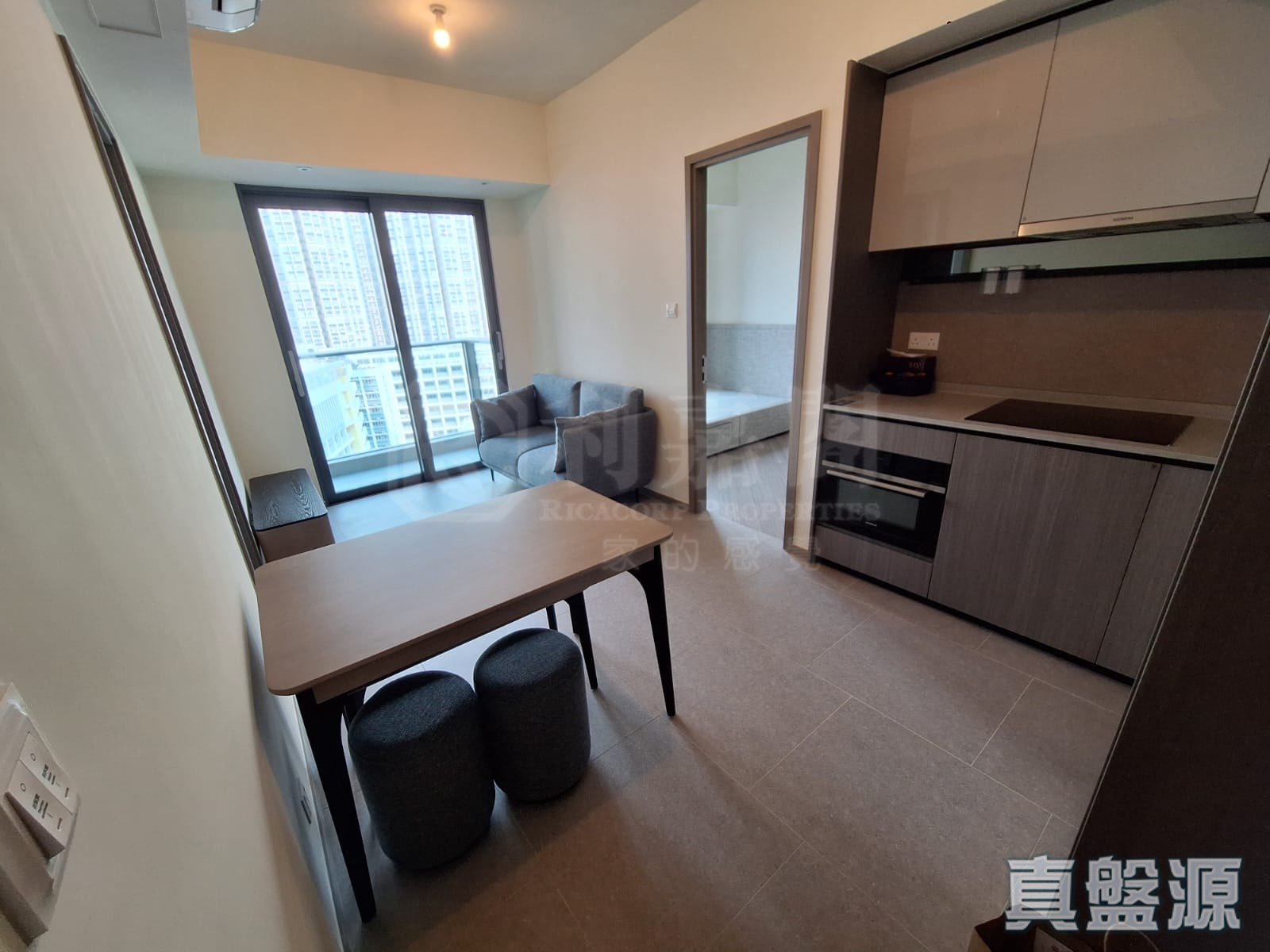YOHO WEST PHASE 1 - Tower 2b Low Floor Zone Flat B6 Tin Shui Wai