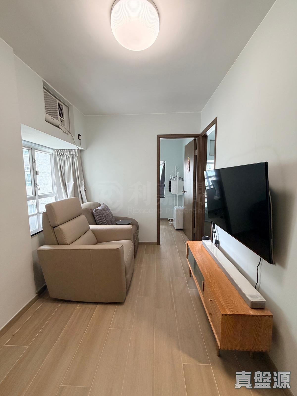 CITY ONE SHATIN SITE 4 - Block 38 Medium Floor Zone Flat E Sha Tin/Fo Tan/Kau To Shan