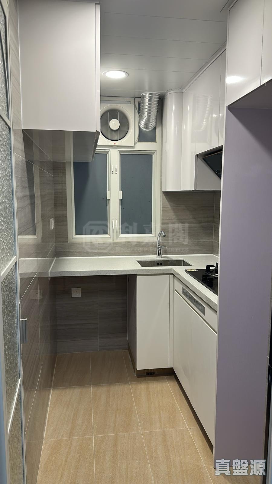 UNIVERSAL MANSION Very High Floor Zone Flat E Kowloon Station/Tsim Sha Tsui/Jordan