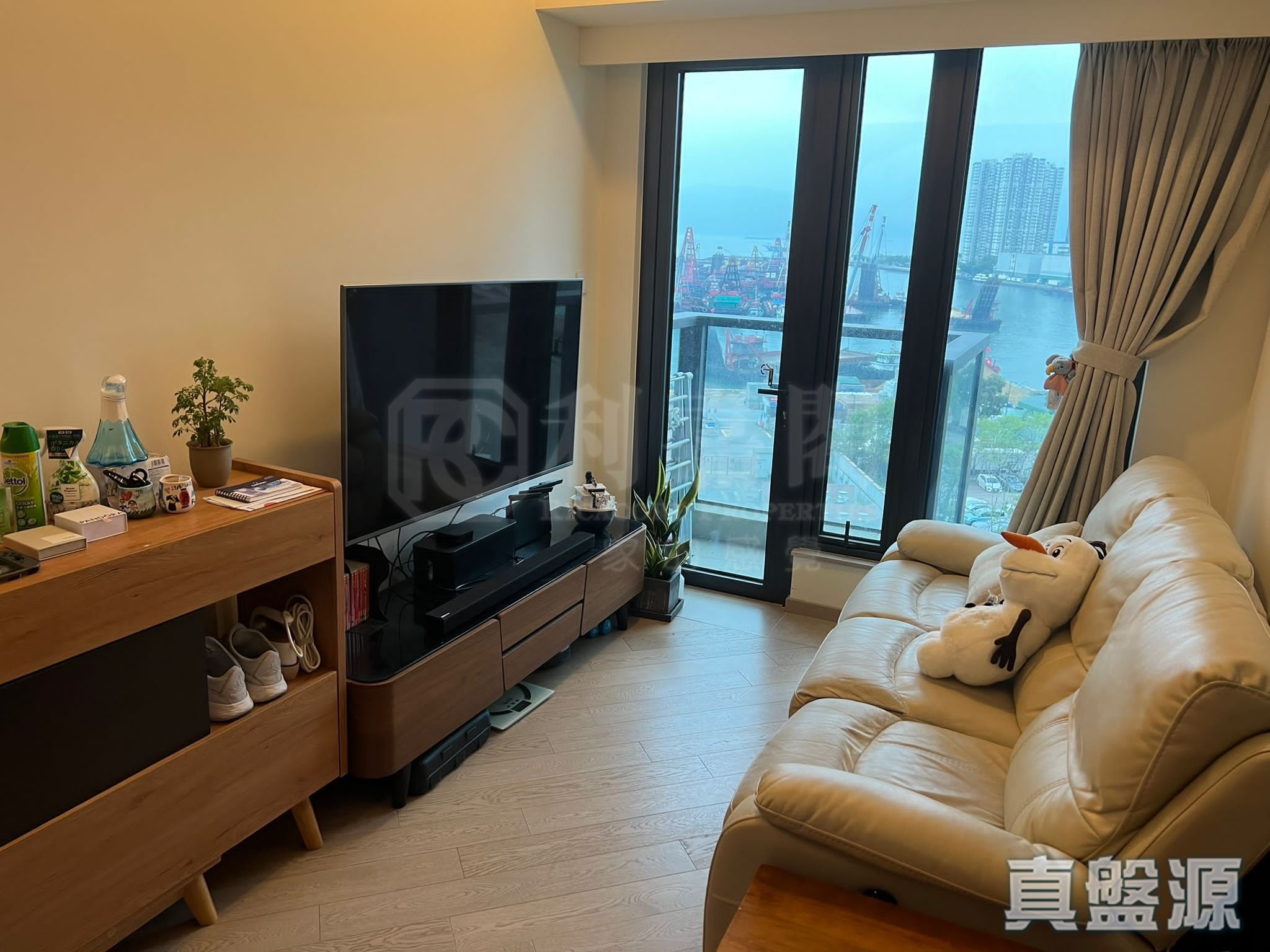 REGENCY BAY PHASE 2 - Tower 1 Low Floor Zone Flat K Tuen Mun