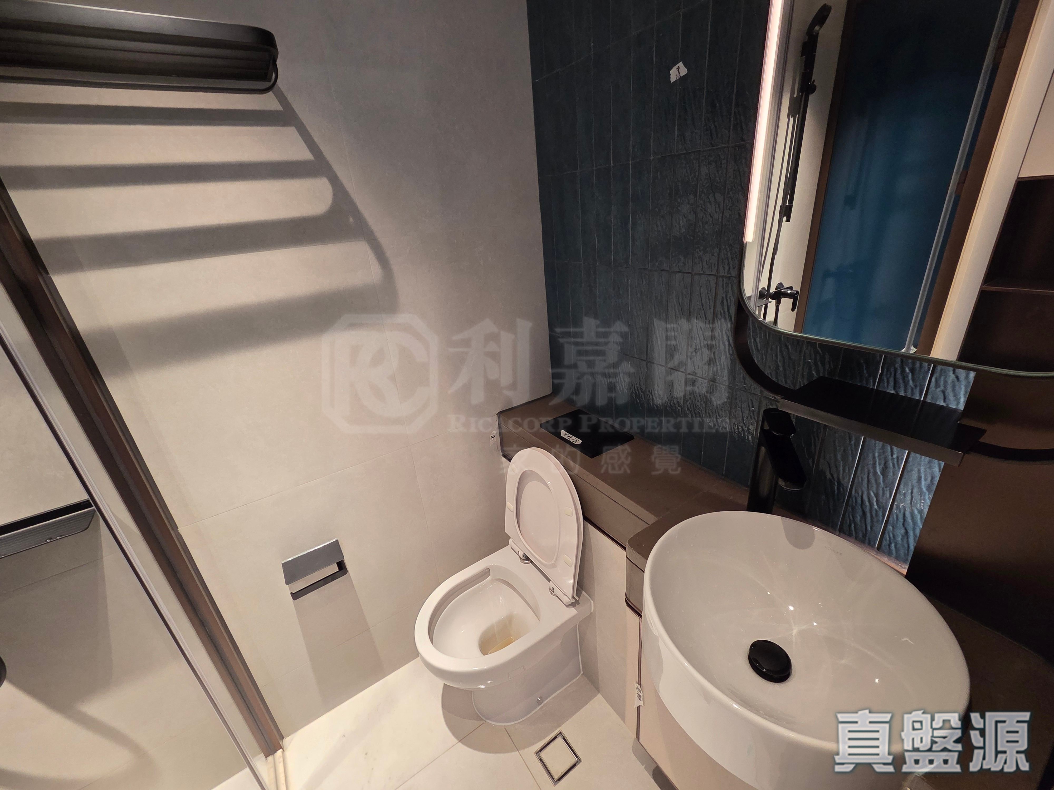 曉柏峰 A座 A2室 西九龍