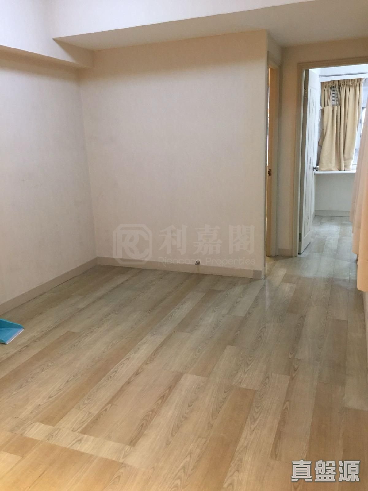 HAN PALACE BUILDING Low Floor Zone Flat C North Point/North Point Mid-Levels