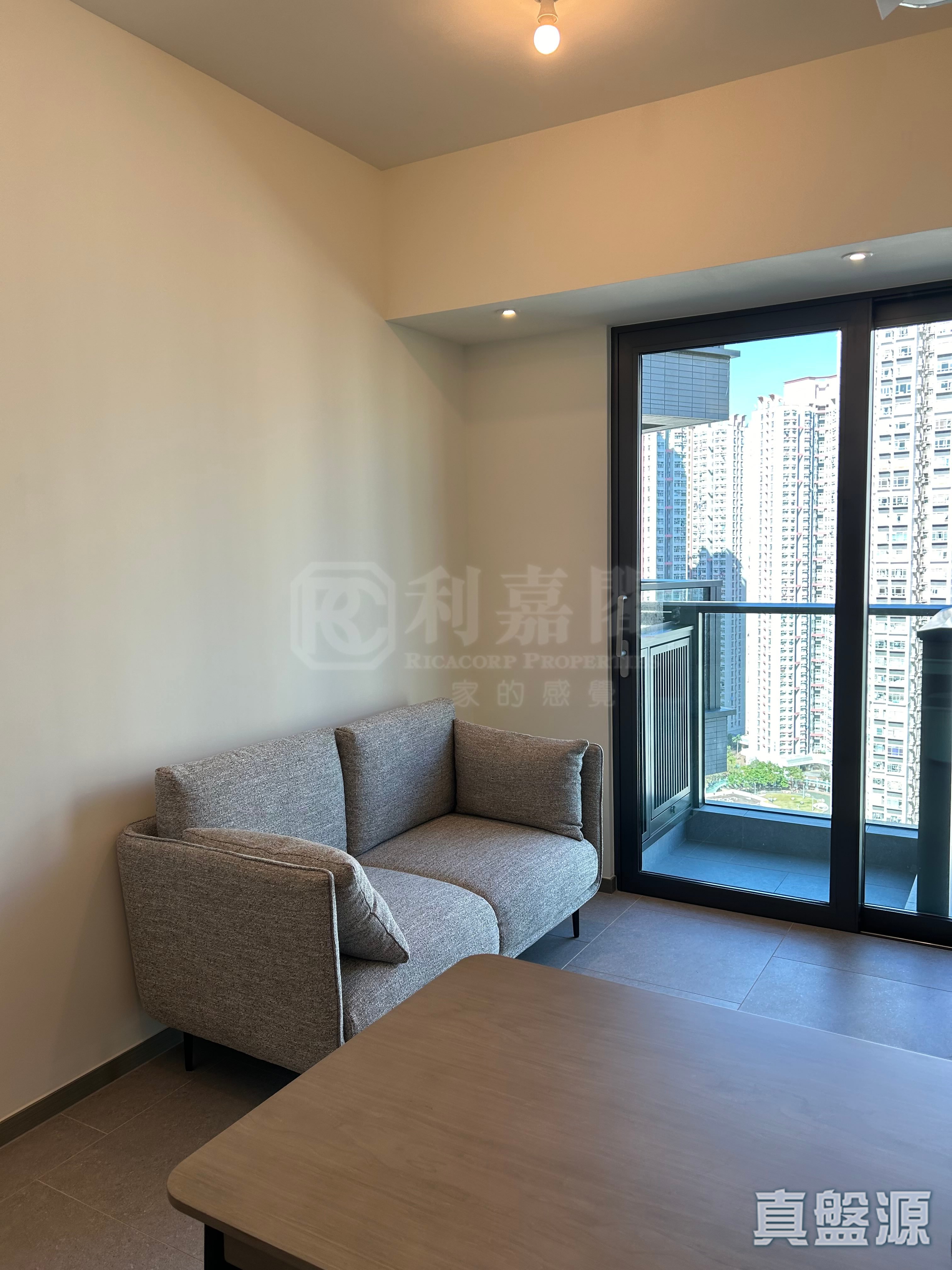 YOHO WEST PHASE 1 - Tower 3a High Floor Zone Tin Shui Wai
