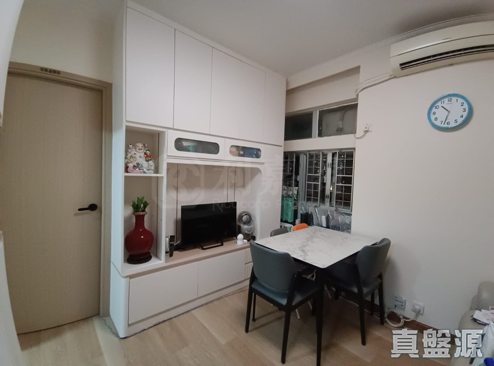 新港城 2期 D座 中层 2室 马鞍山