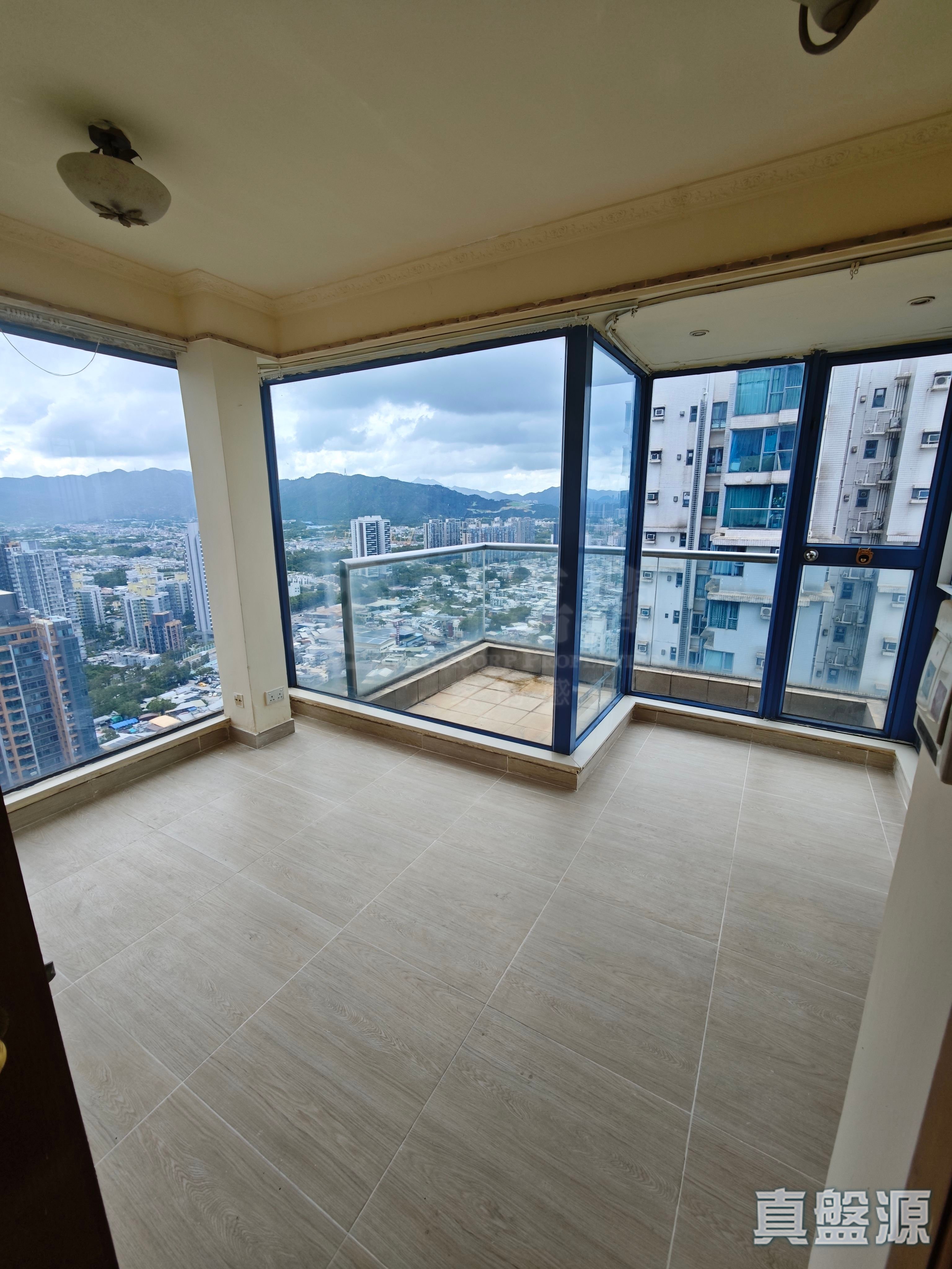 GREENFIELDS BLOCK 2 Very High Floor Zone Flat D Yuen Long