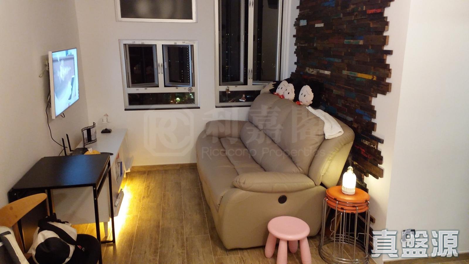 SIU HONG COURT SIU WAI HOUSE (BLOCK E) Very High Floor Zone Flat 8 Tuen Mun