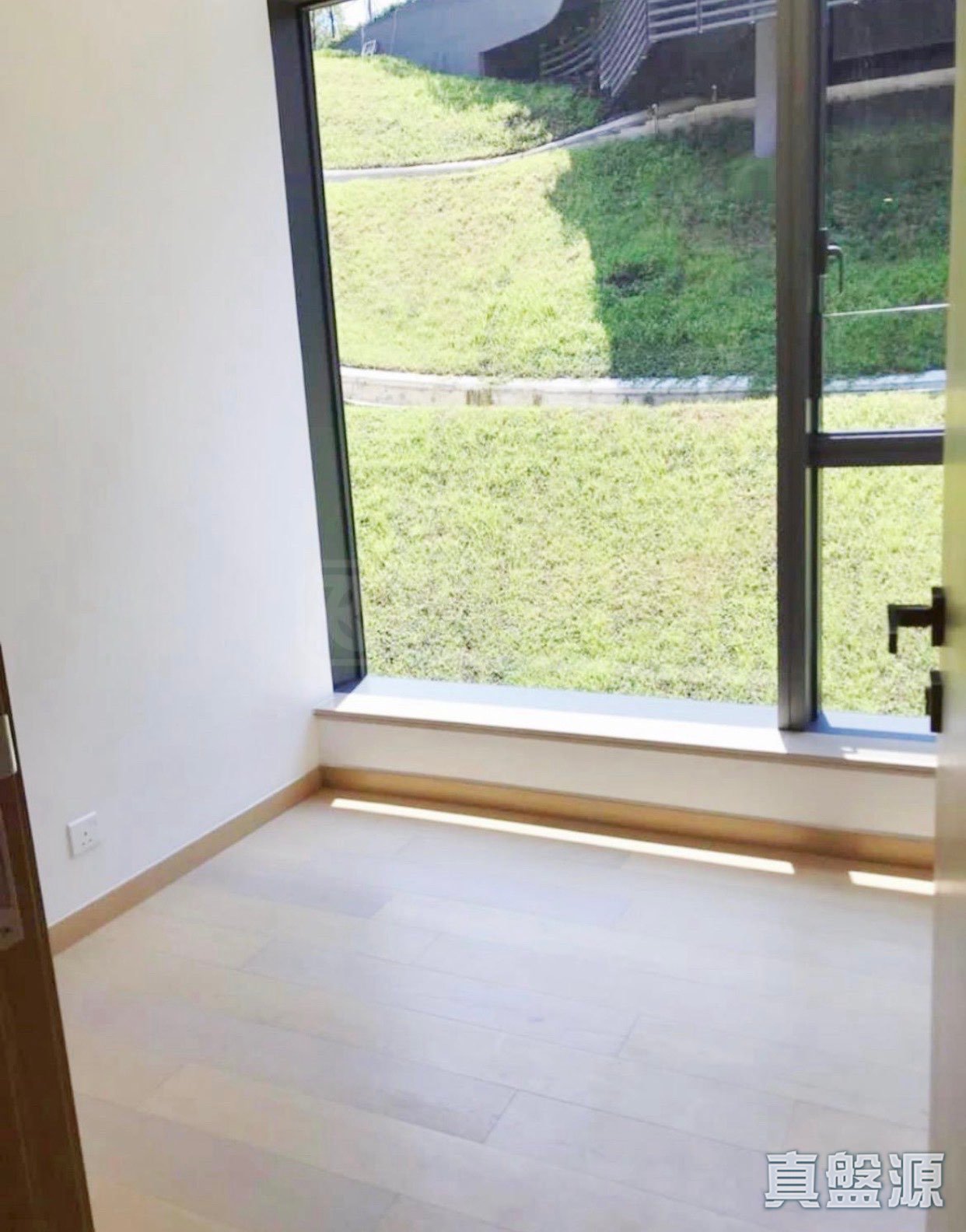 THE BLOOMSWAY THE LAGUNA TOWER 9 Medium Floor Zone Flat H Sham Tseng/Castle Peak Road