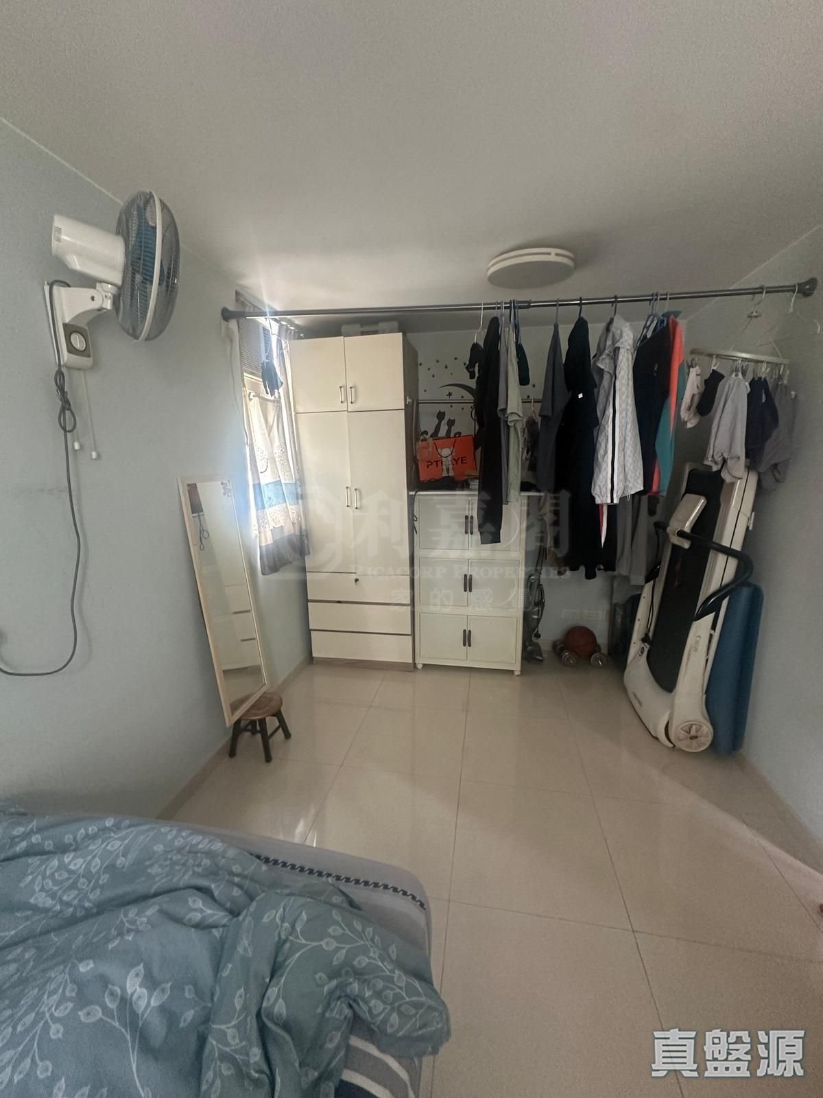 LONG PING ESTATE PO PING HOUSE Very High Floor Zone Flat 2 Yuen Long