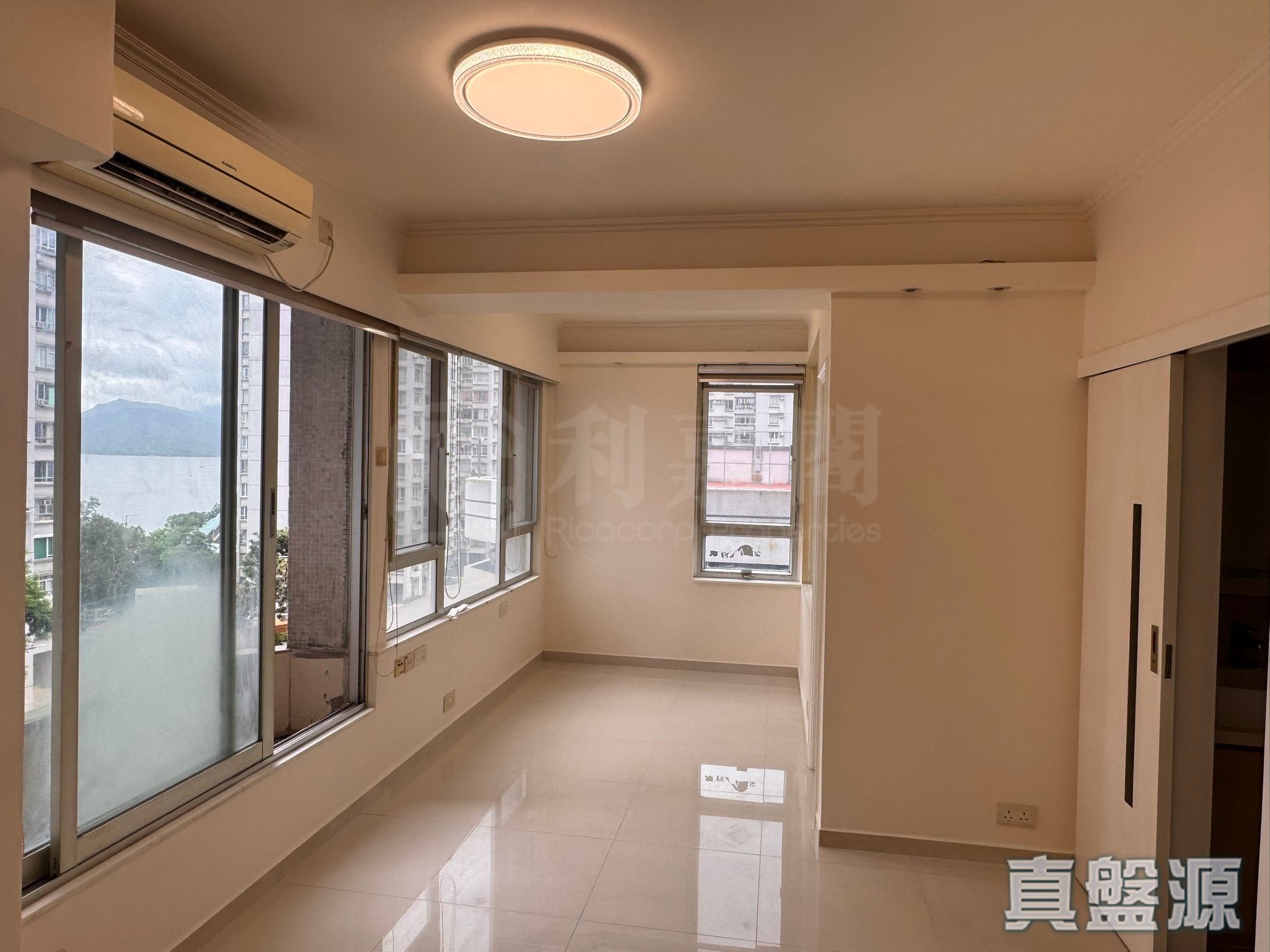 HONG KONG GARDEN PHASE 1 - Admiralty Heights (block 5) Medium Floor Zone Flat C Sham Tseng/Castle Peak Road