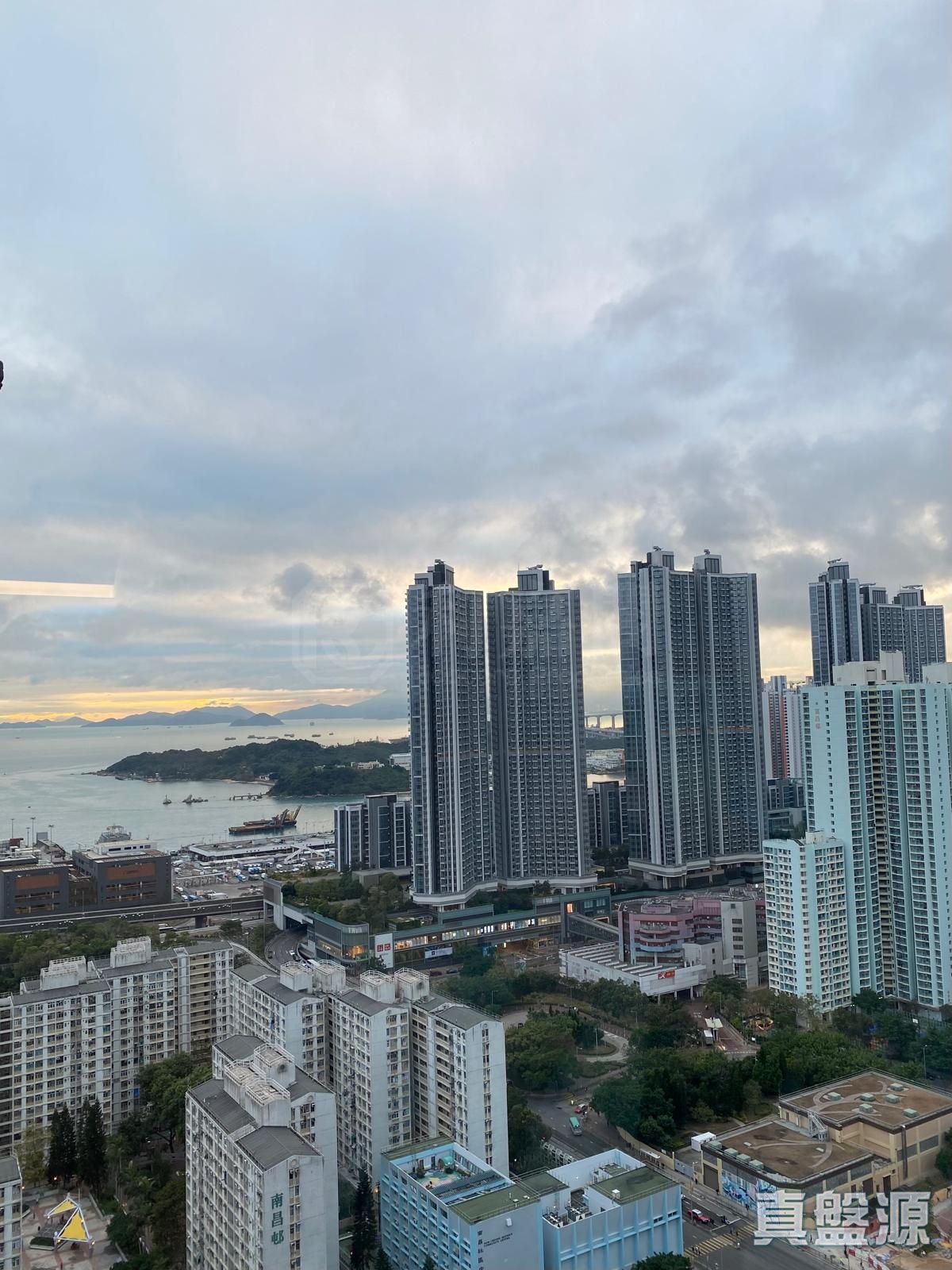 愛海頌 3座 極高層 C室 西九龍