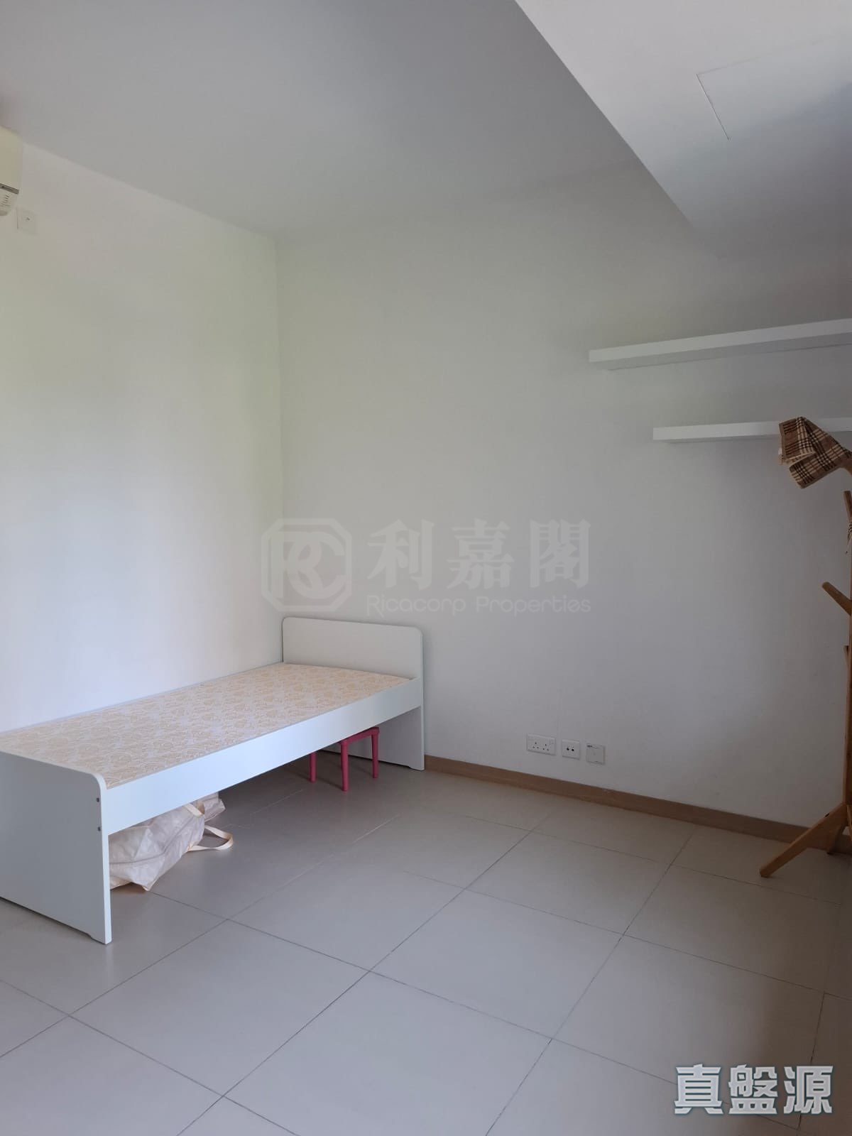 THE BLOOMSWAY THE LAGUNA TOWER 9 Medium Floor Zone Flat C Sham Tseng/Castle Peak Road