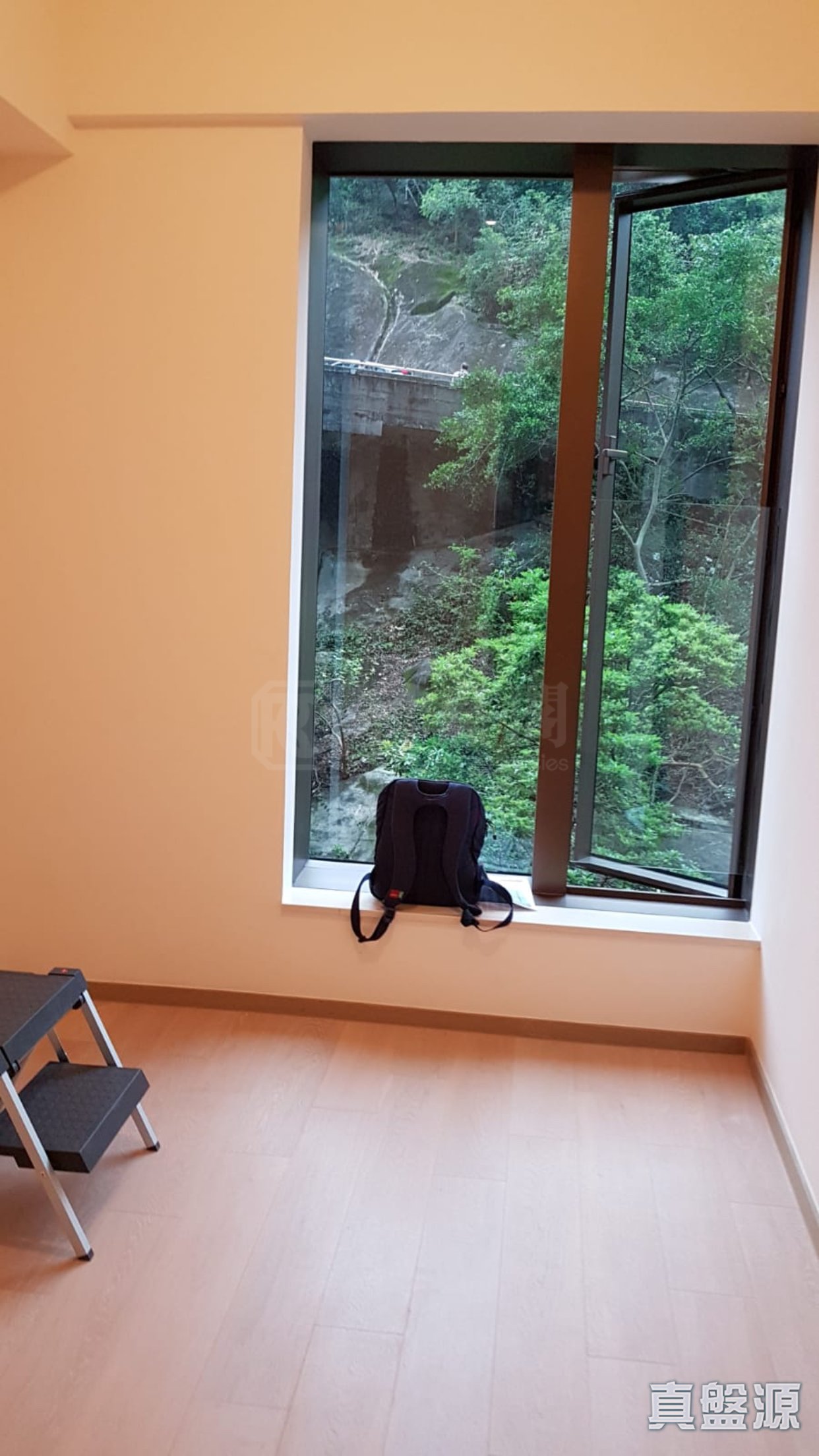 ISLAND GARDEN TOWER 3 Low Floor Zone Flat C Sai Wan Ho/Shau Kei Wan