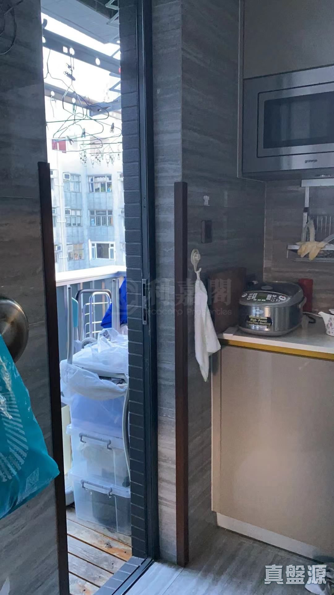 䨇寓 高層 SA室 屯門