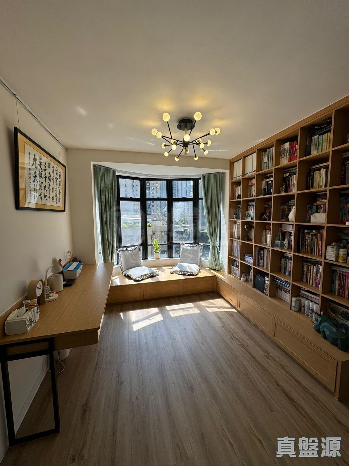 PANORAMA GARDENS High Floor Zone Flat A Mid-Levels West