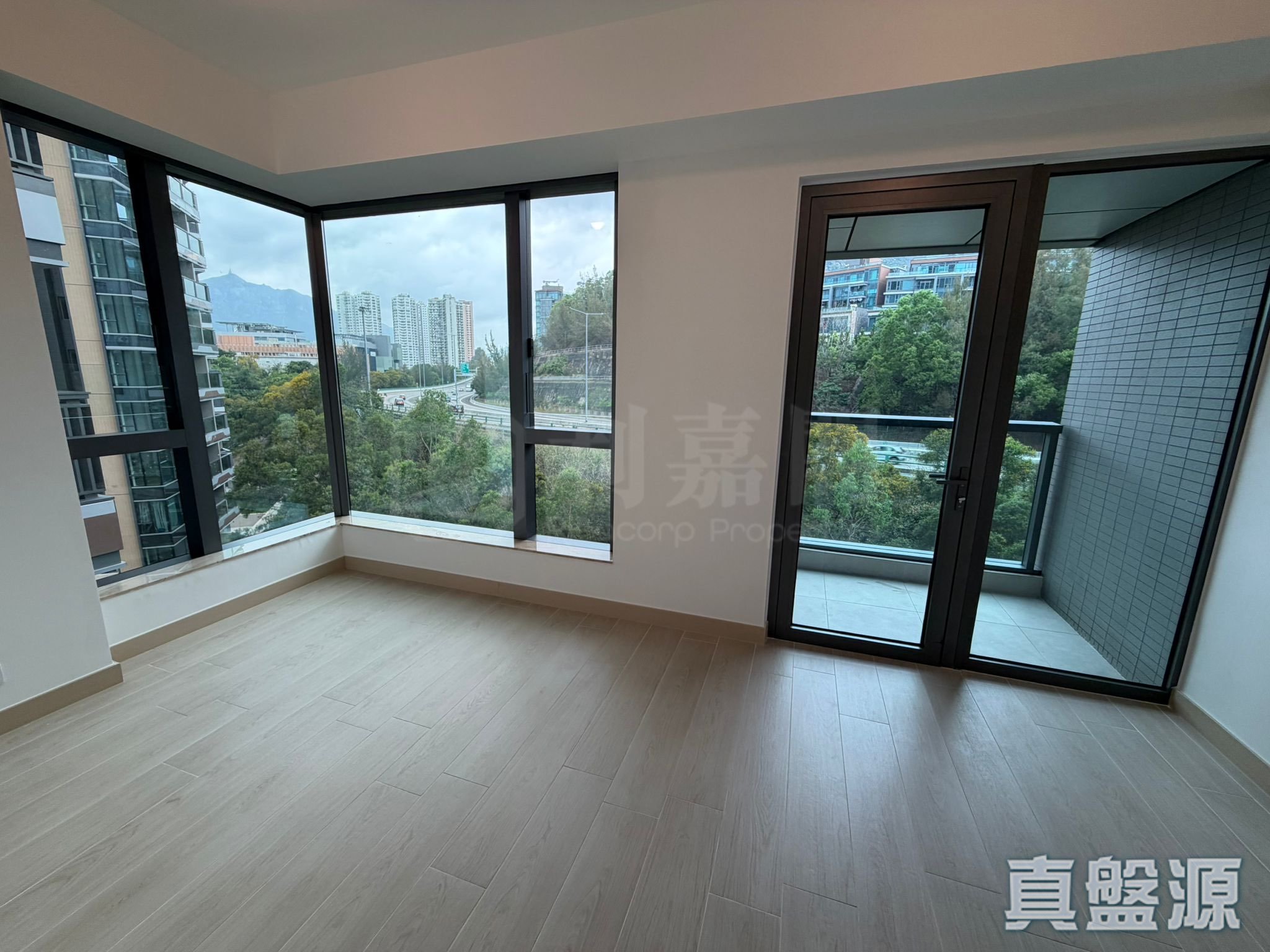 黄金海湾 1期 意岚 3座 中层 J室 深井/青山公路