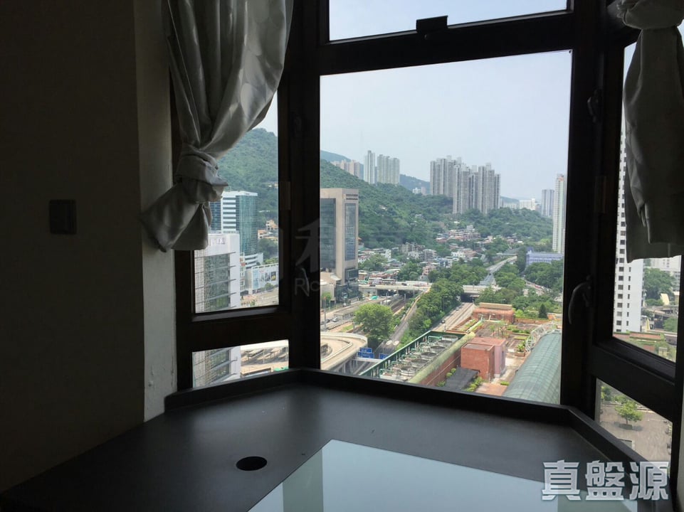 伟华中心 4座 高层 D室 沙田/火炭/九肚山