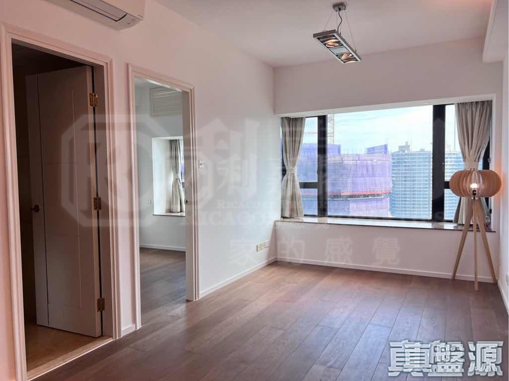 凱旋門 觀星閣 (2座) 中層 C室 九龍站/尖沙咀/佐敦