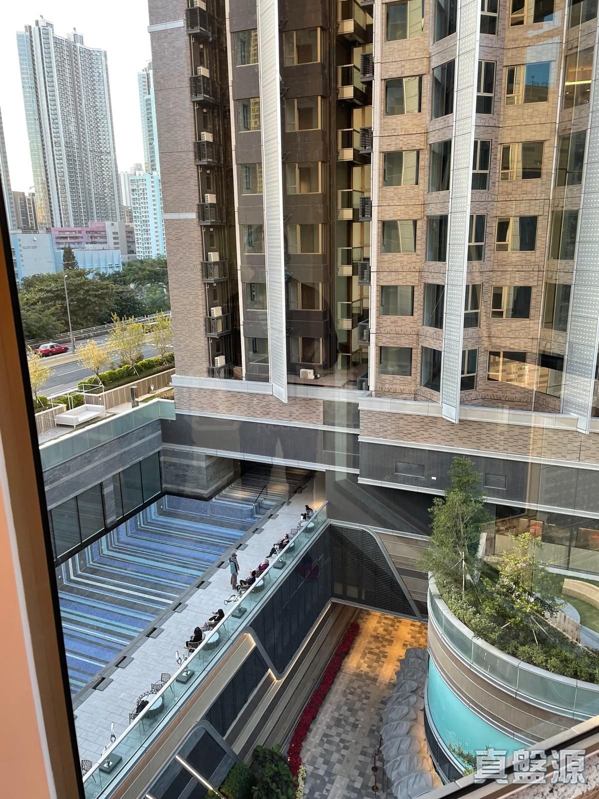 爱海颂 5座 低层 D室 西九龙