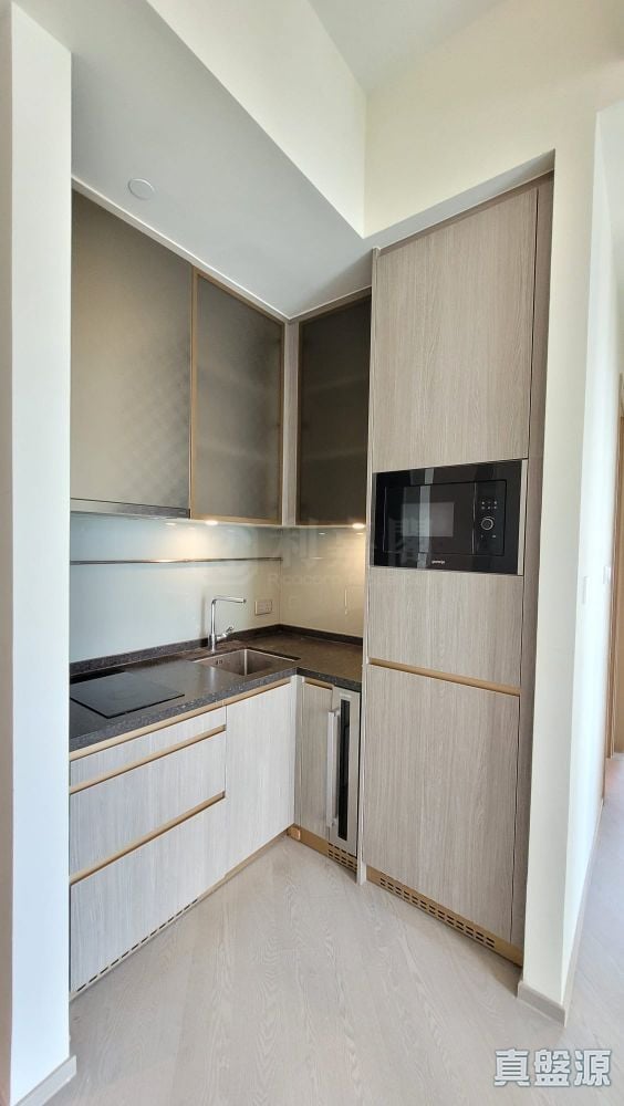 晟林 中层 D室 何文田/京士柏/九龙塘/又一村