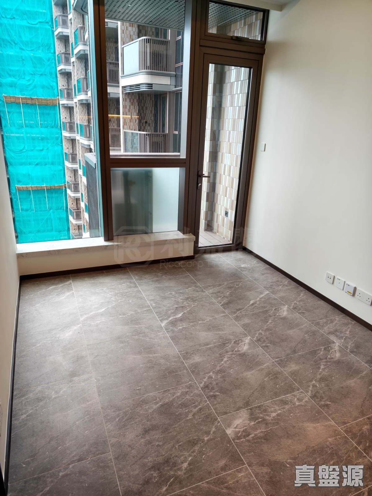 BELGRAVIA PLACE PHASE 1 - Tower 1b Flat 16 West Kowloon