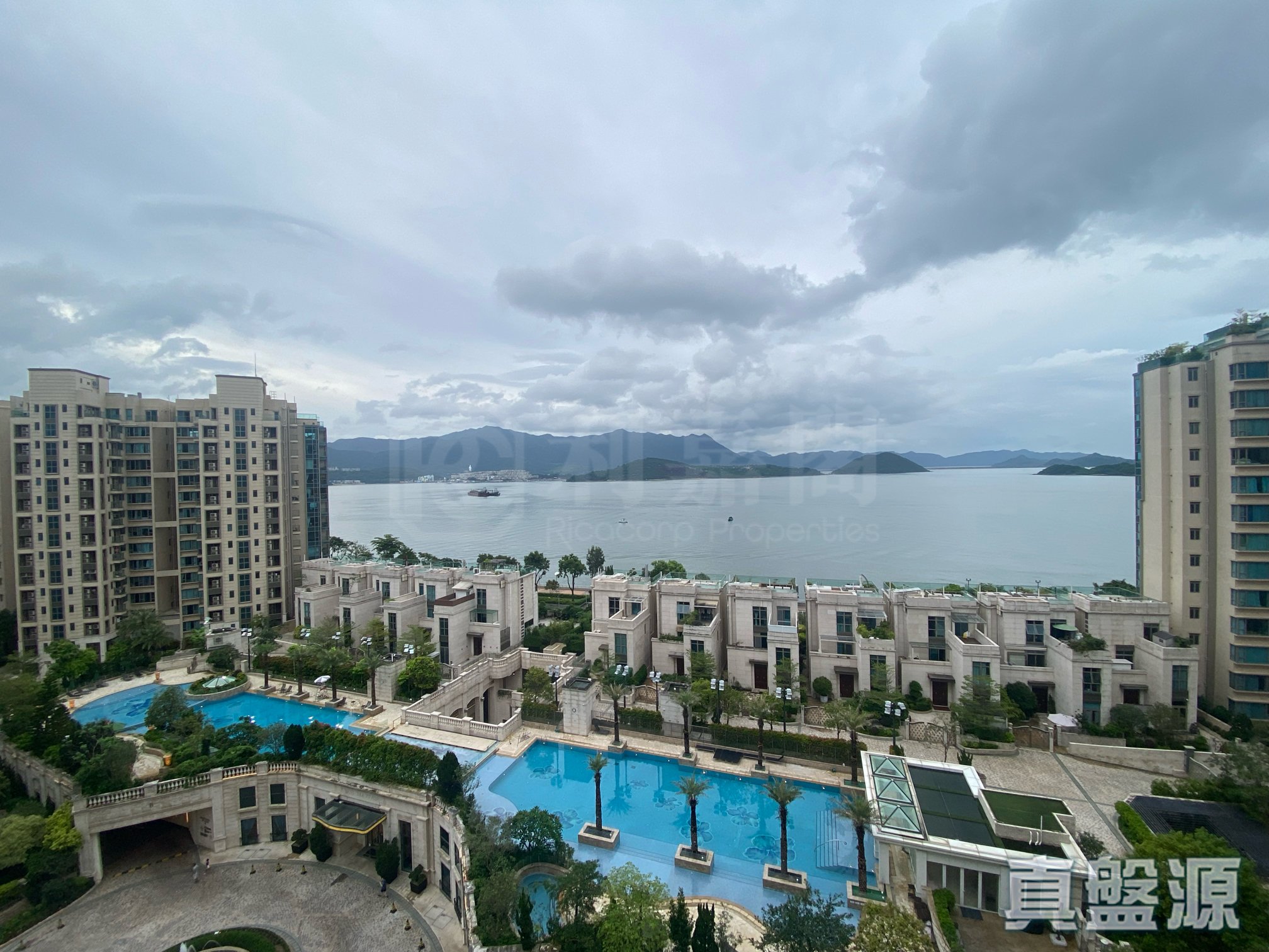 逸瓏灣 I 大廈17座 高層 A室 大埔