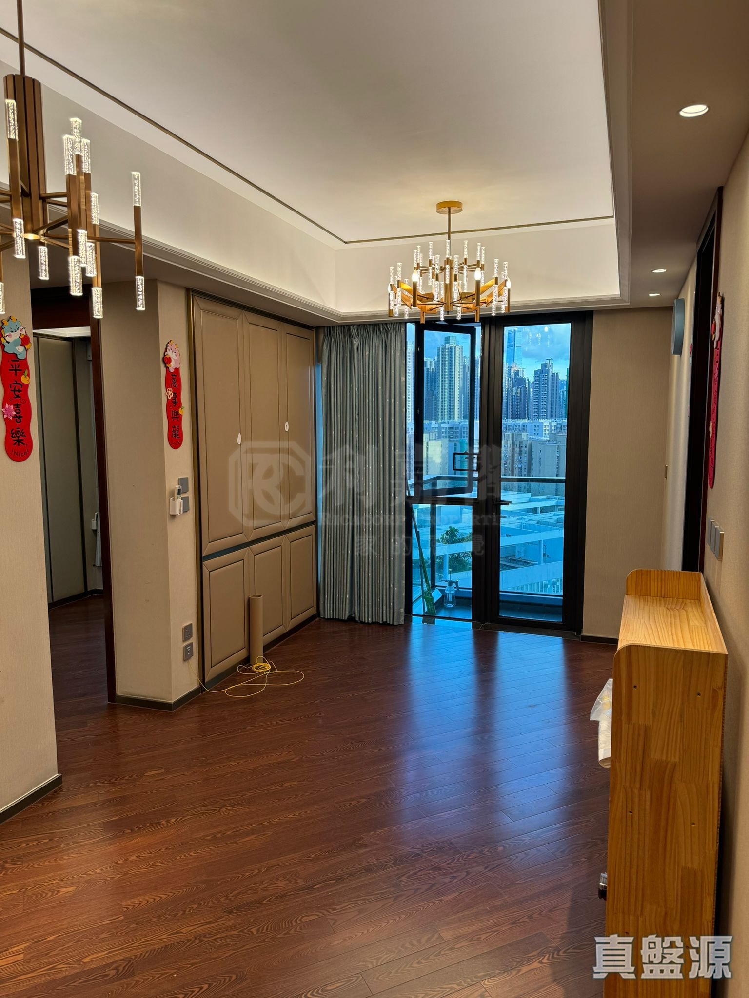 睿峰 東翼 中層 A室 西九龍