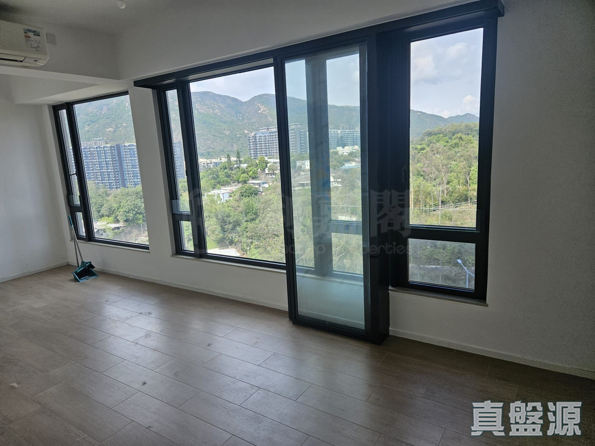 OMA BY THE SEA TOWER 2 High Floor Zone Flat B1 Sham Tseng/Castle Peak Road