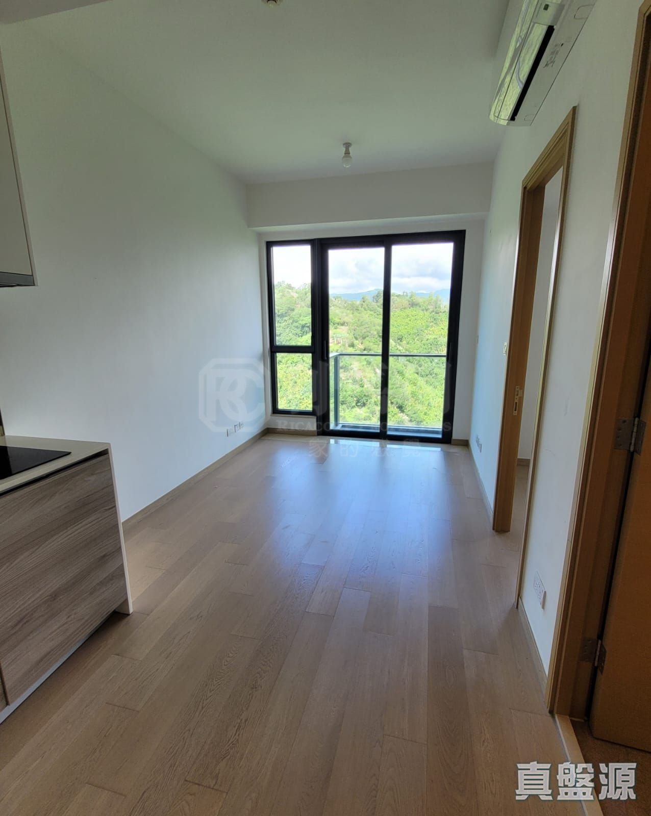 明翹匯 2A座 極高層 E室 青衣