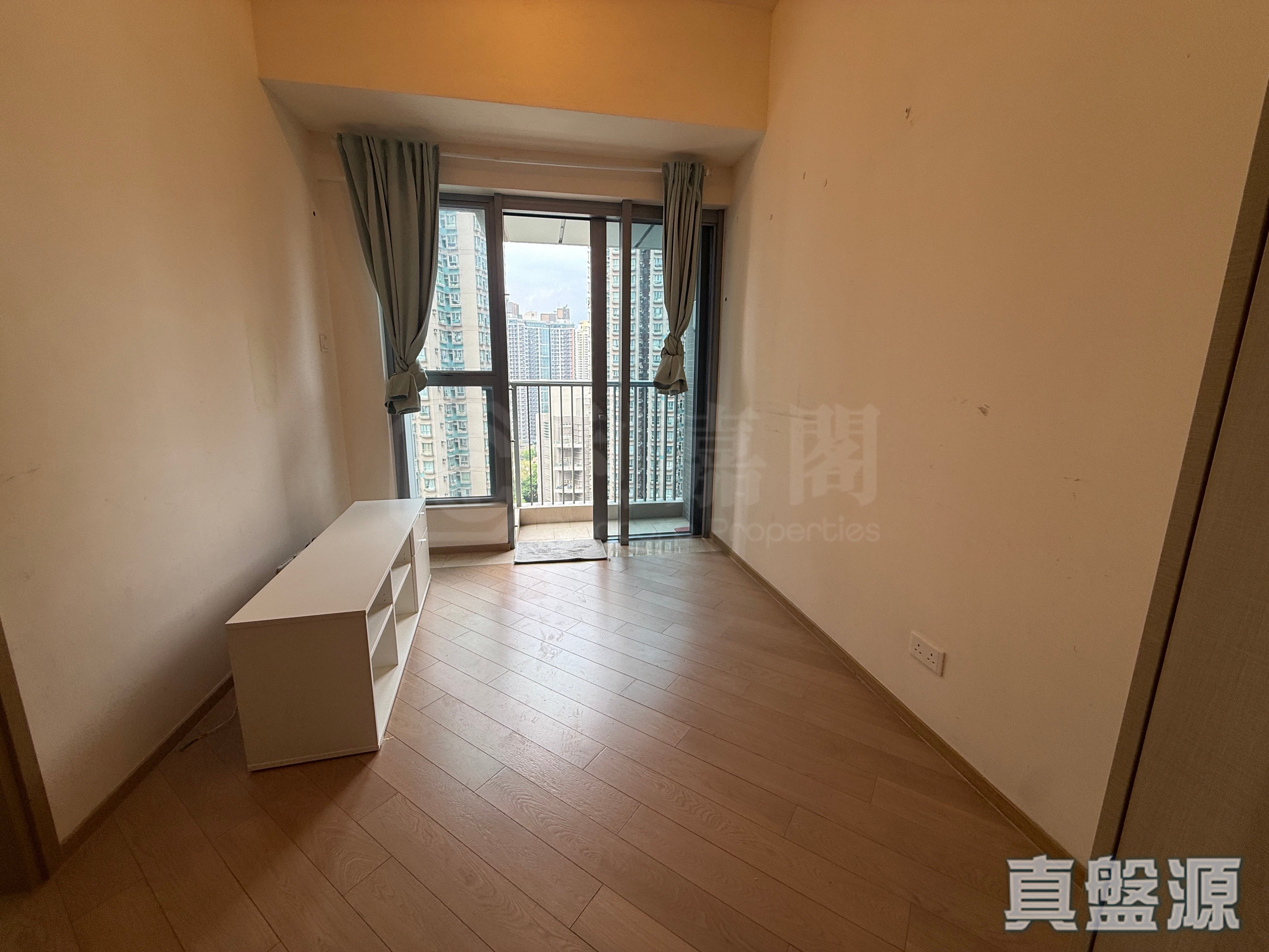 EIGHT REGENCY Tuen Mun