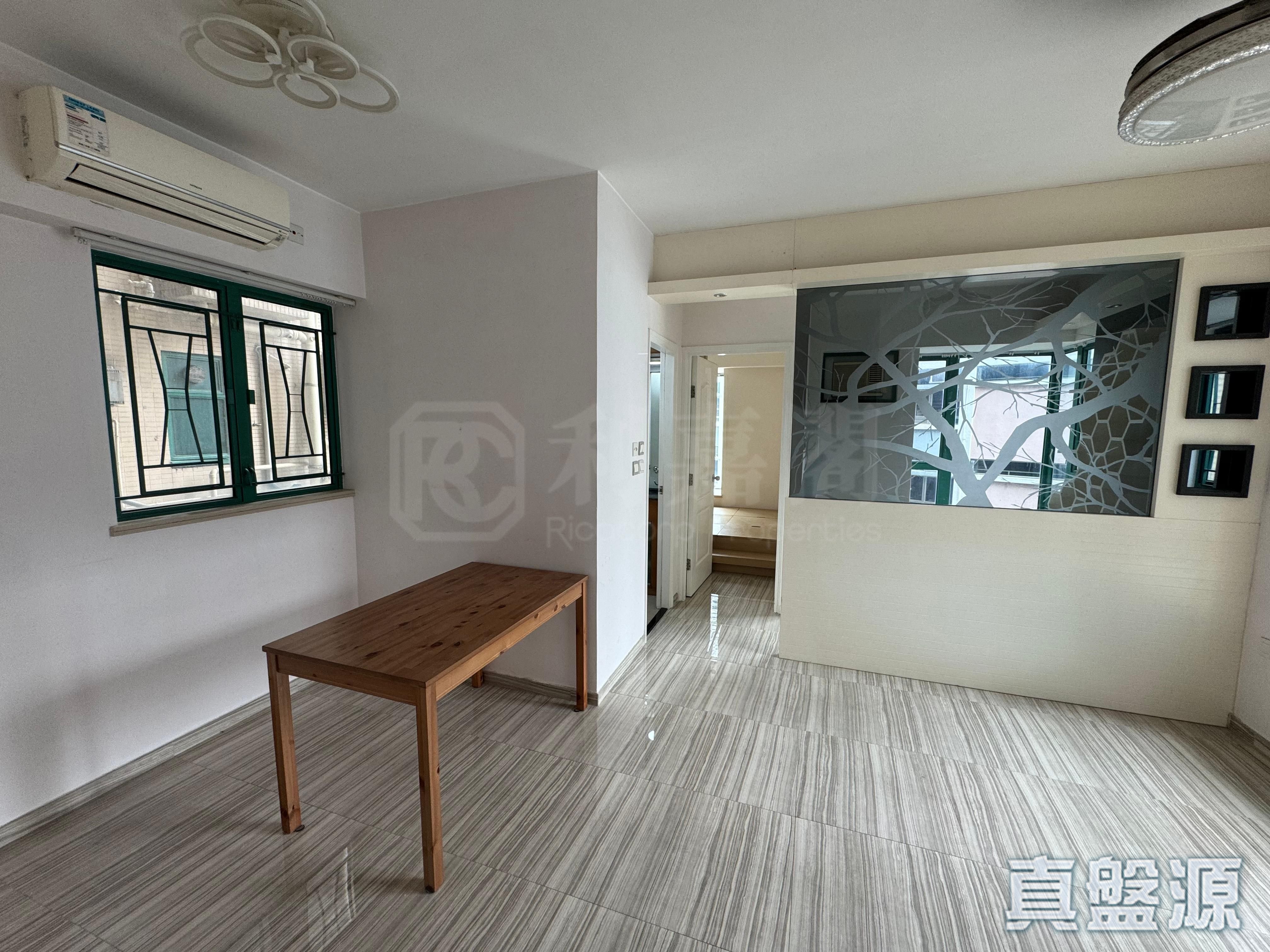 THE SEA CREST TOWER 2 Medium Floor Zone Flat A Tuen Mun