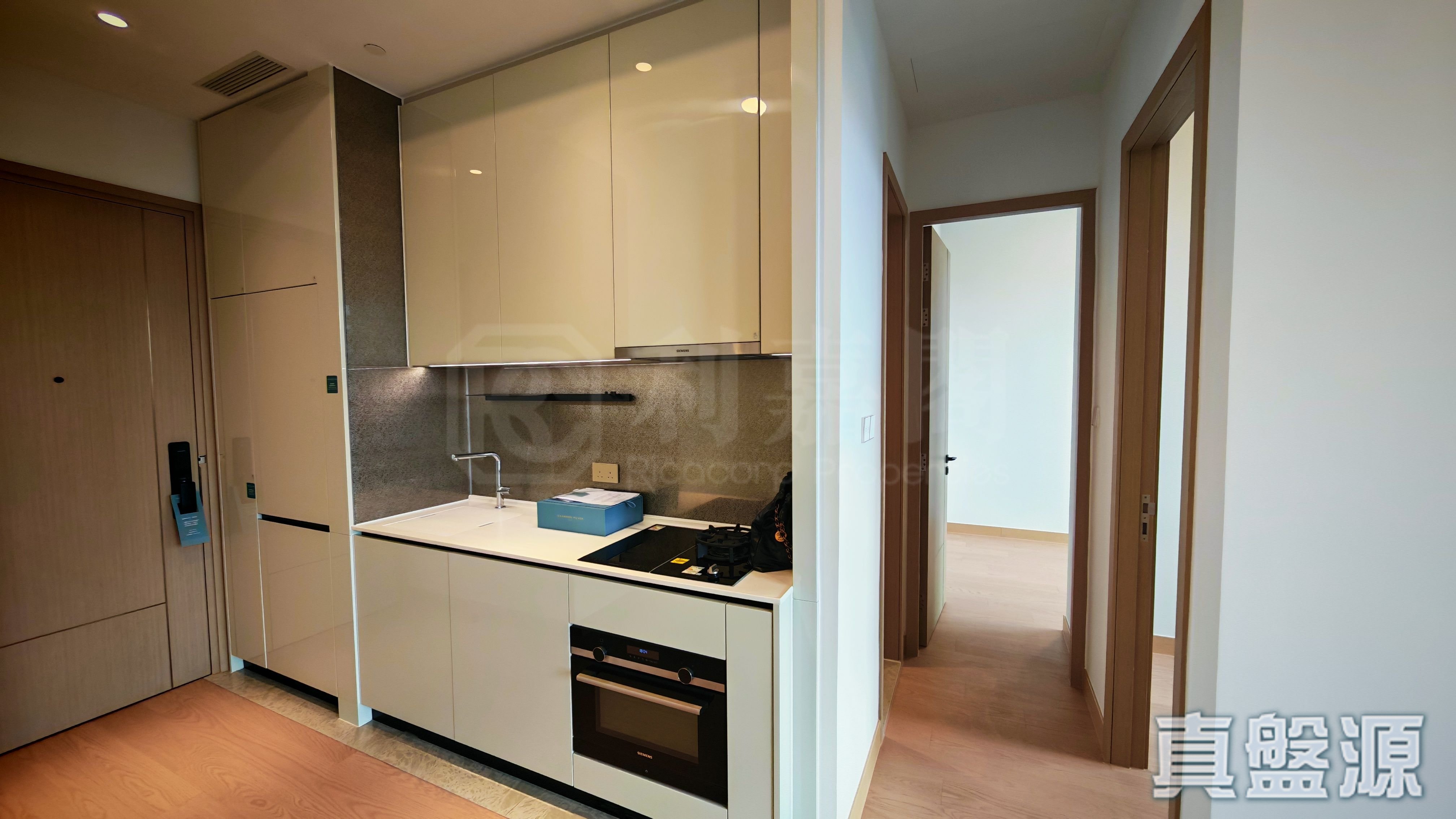 LOHAS PARK PHASE 12A SEASONS PLACE - Tower 3 (3b) Very High Floor Zone Flat B Tseung Kwan O