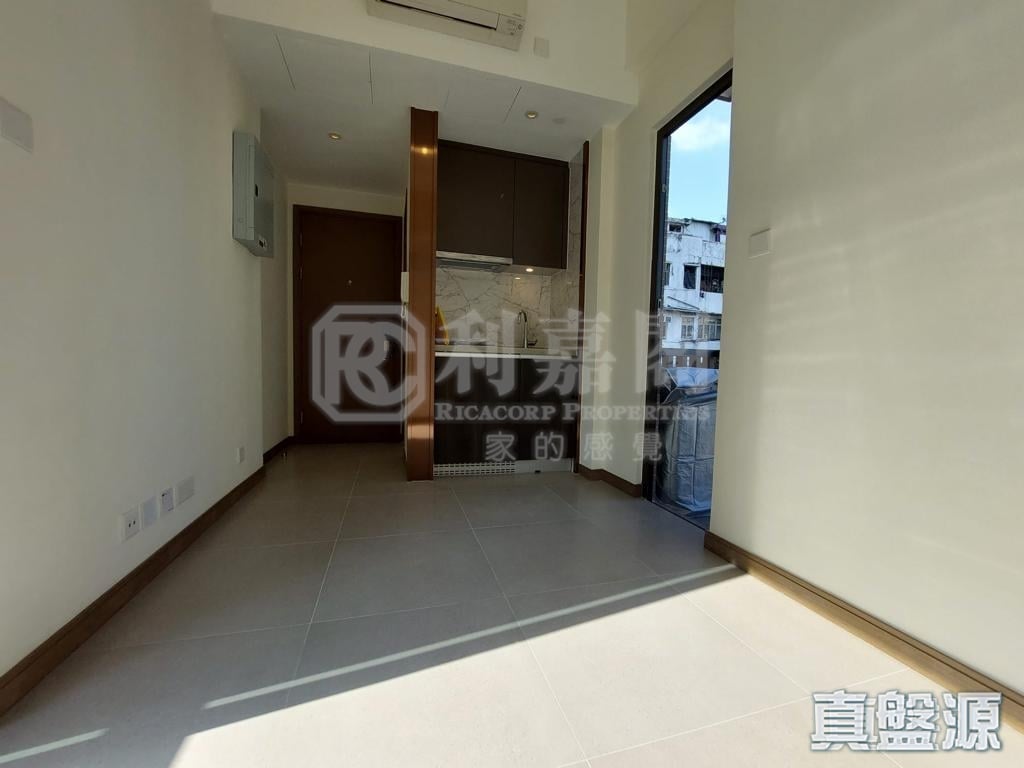 AVA 228 低層 H室 西九龍