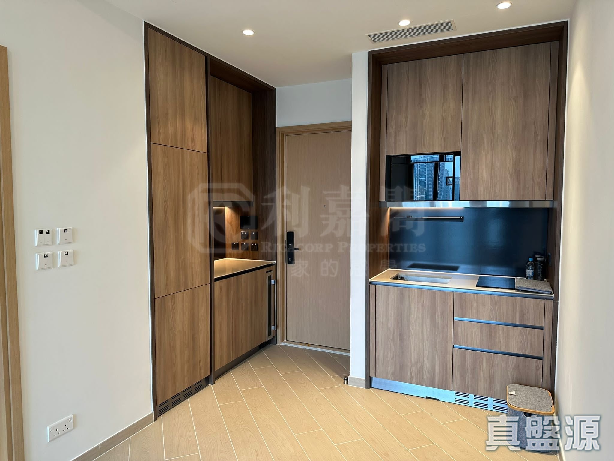 LOHAS PARK PHASE 10 LP10 - Tower 1 (1a) Very High Floor Zone Flat E Tseung Kwan O
