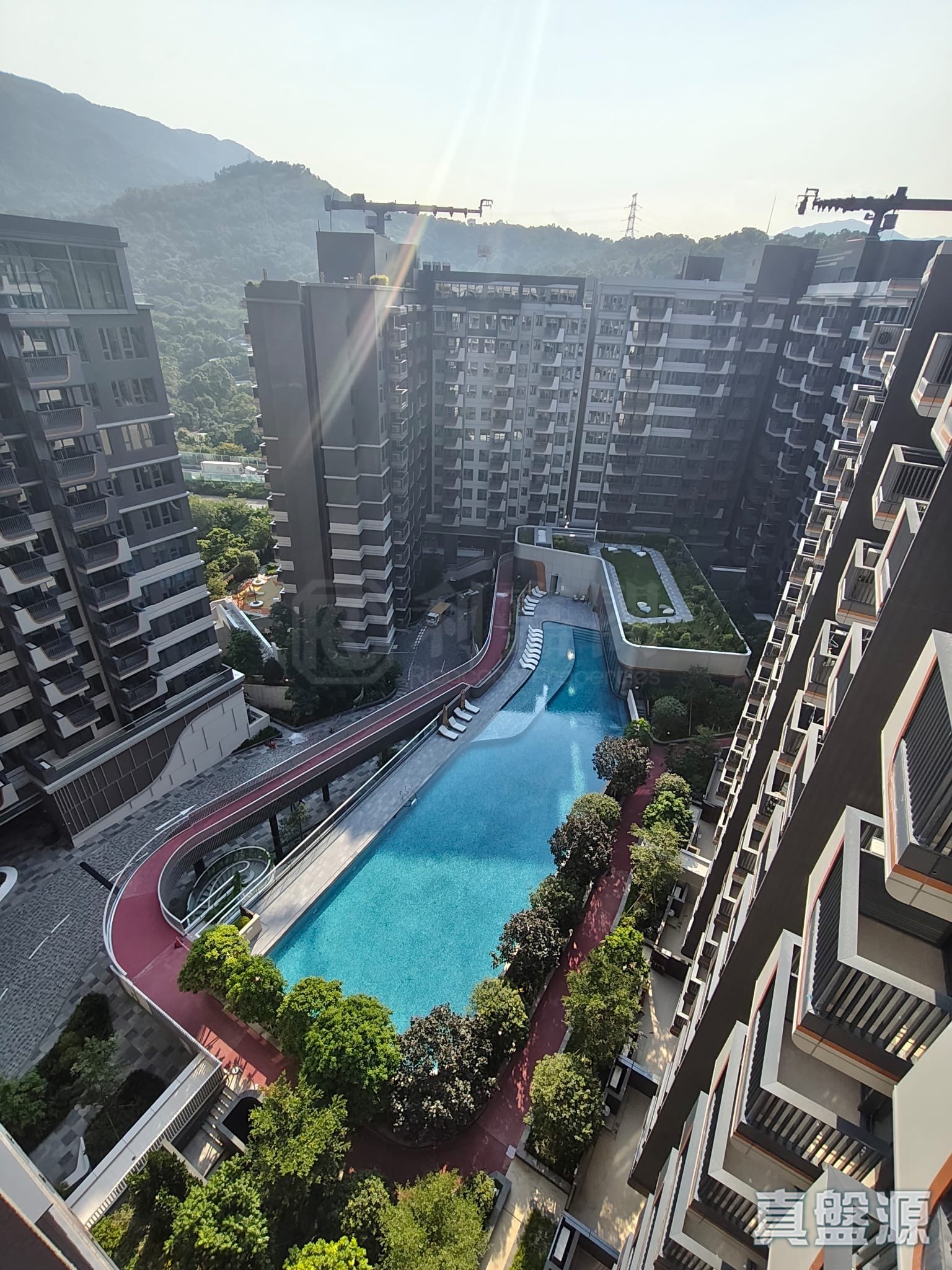 LE MONT PHASE 3 - Tower 5 Very High Floor Zone Flat B6 Tai Po