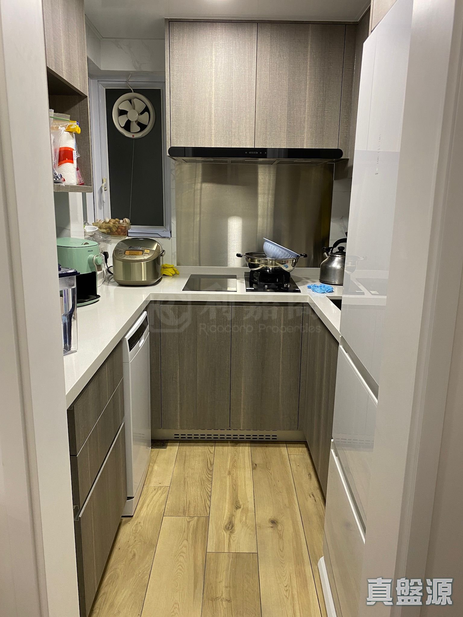 THE METRO CITY METRO CITY PHASE 1 - Tower 5 Low Floor Zone Flat H Tseung Kwan O