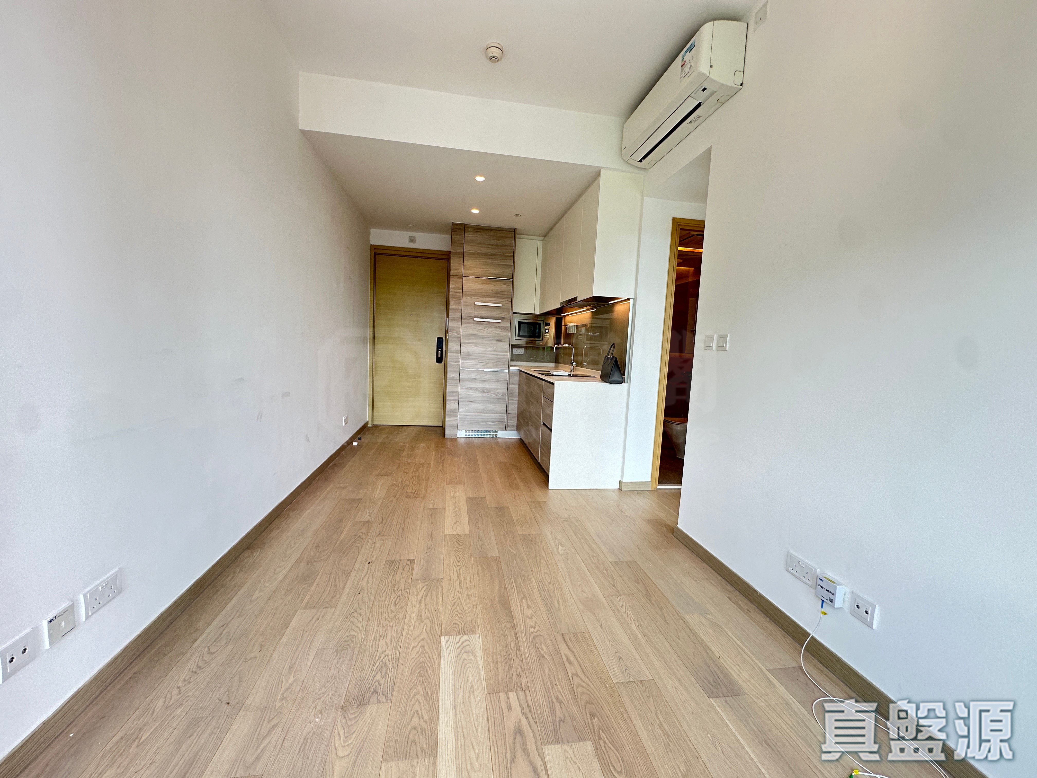 THE GRAND MARINE TOWER 2 Low Floor Zone Flat C Tsing Yi