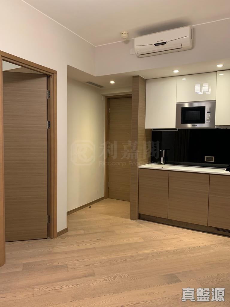 HIGH ONE GRAND High Floor Zone Flat B West Kowloon