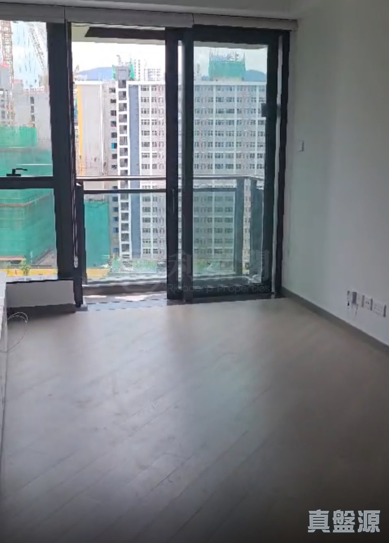 UPPER RIVERBANK TOWER 1 Low Floor Zone Flat C To Kwa Wan/Kowloon City/Kai Tak/San Po Kong