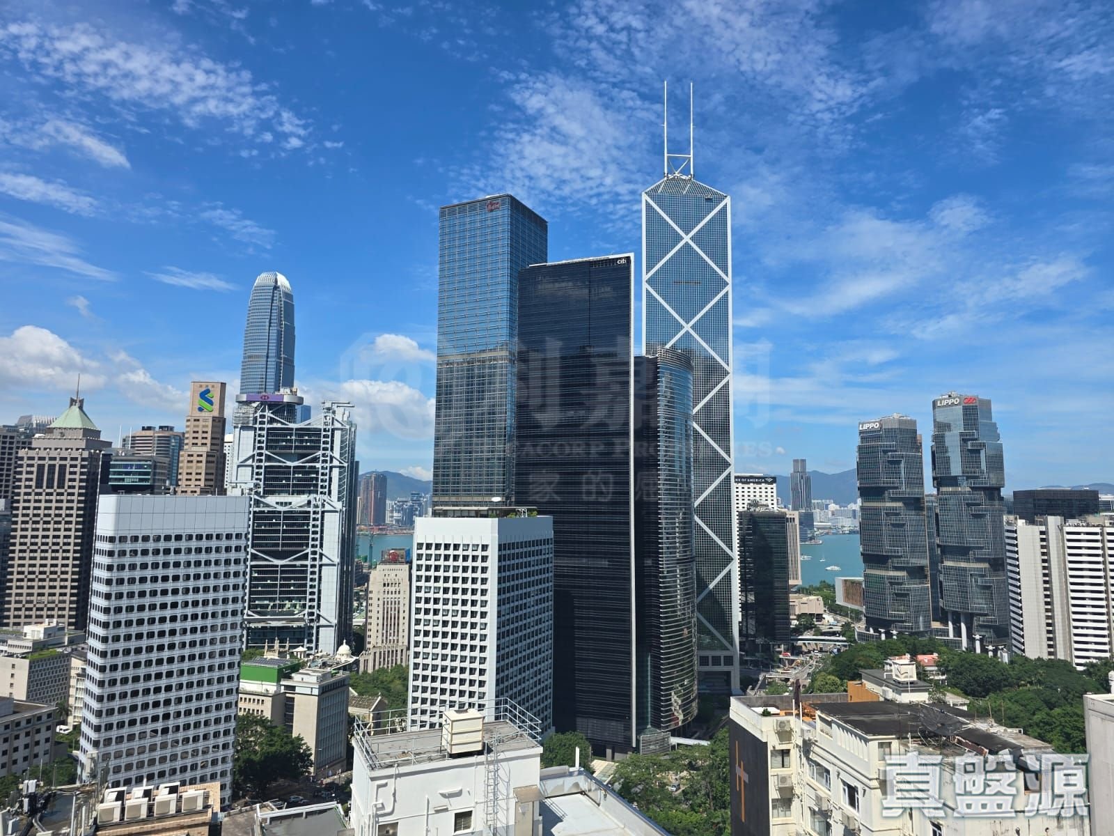 龙景楼 B座 极高层 中半山