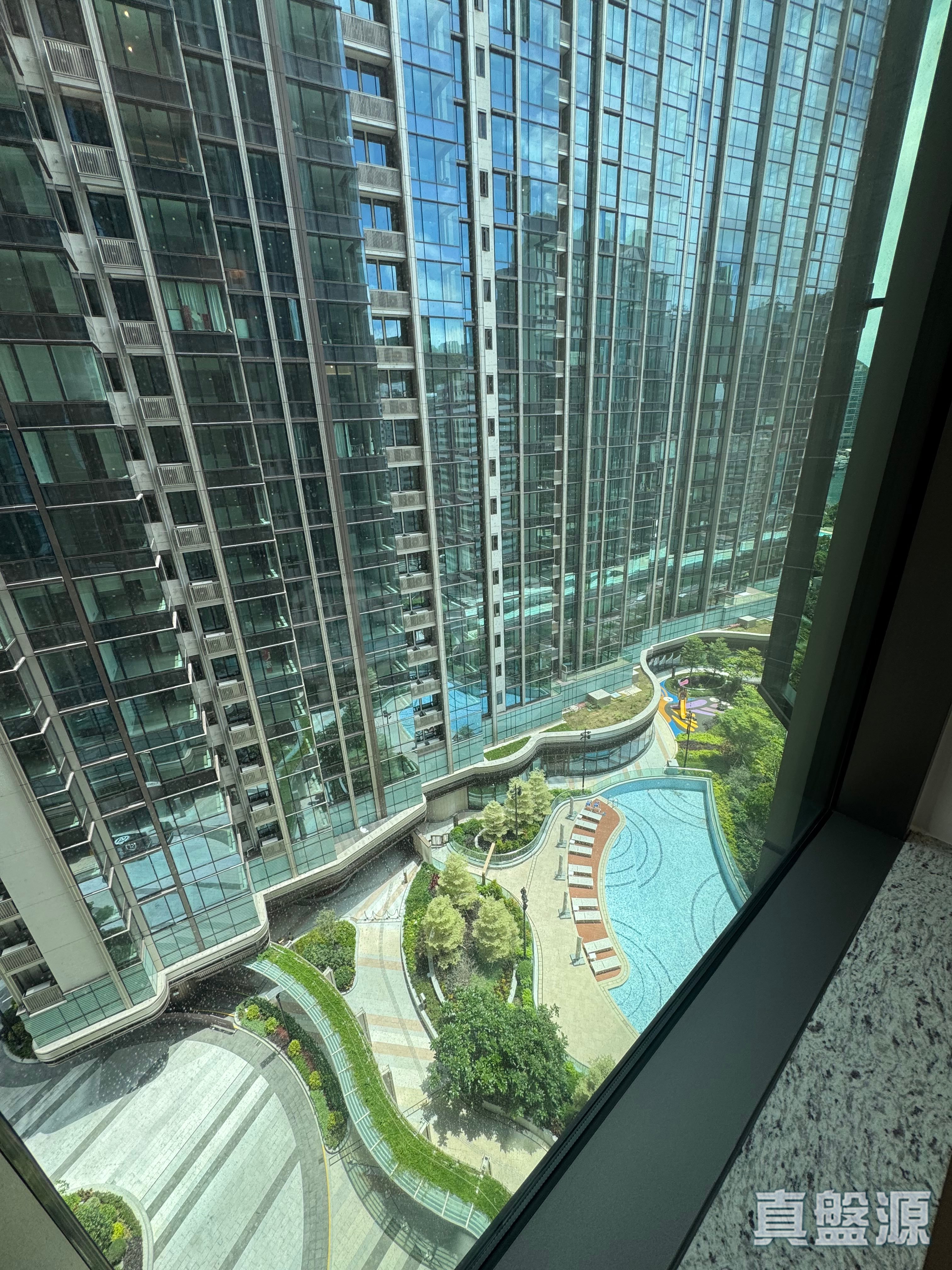 THE SOUTHSIDE PHASE 3C BLUE COAST II - Tower 3 High Floor Zone Flat J Wong Chuk Hang/Sham Wan