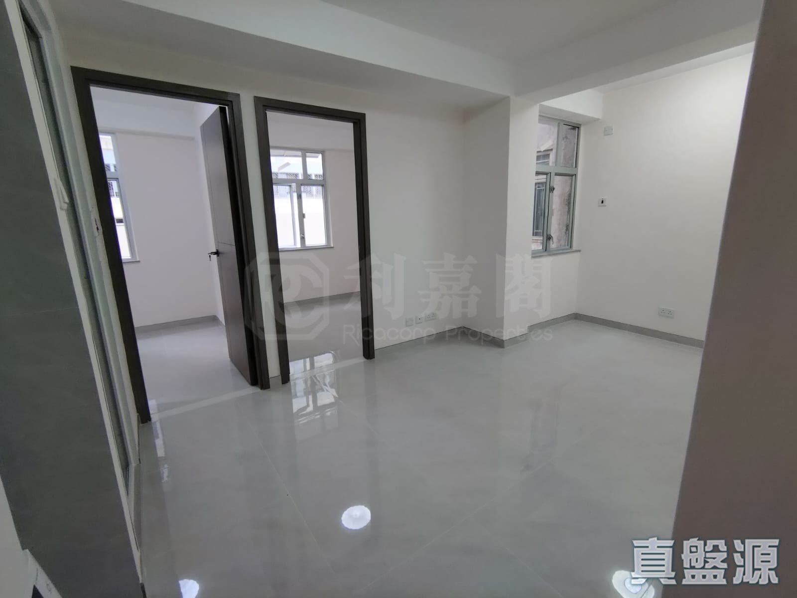 HOLLY BUILDING Low Floor Zone Flat D Yuen Long