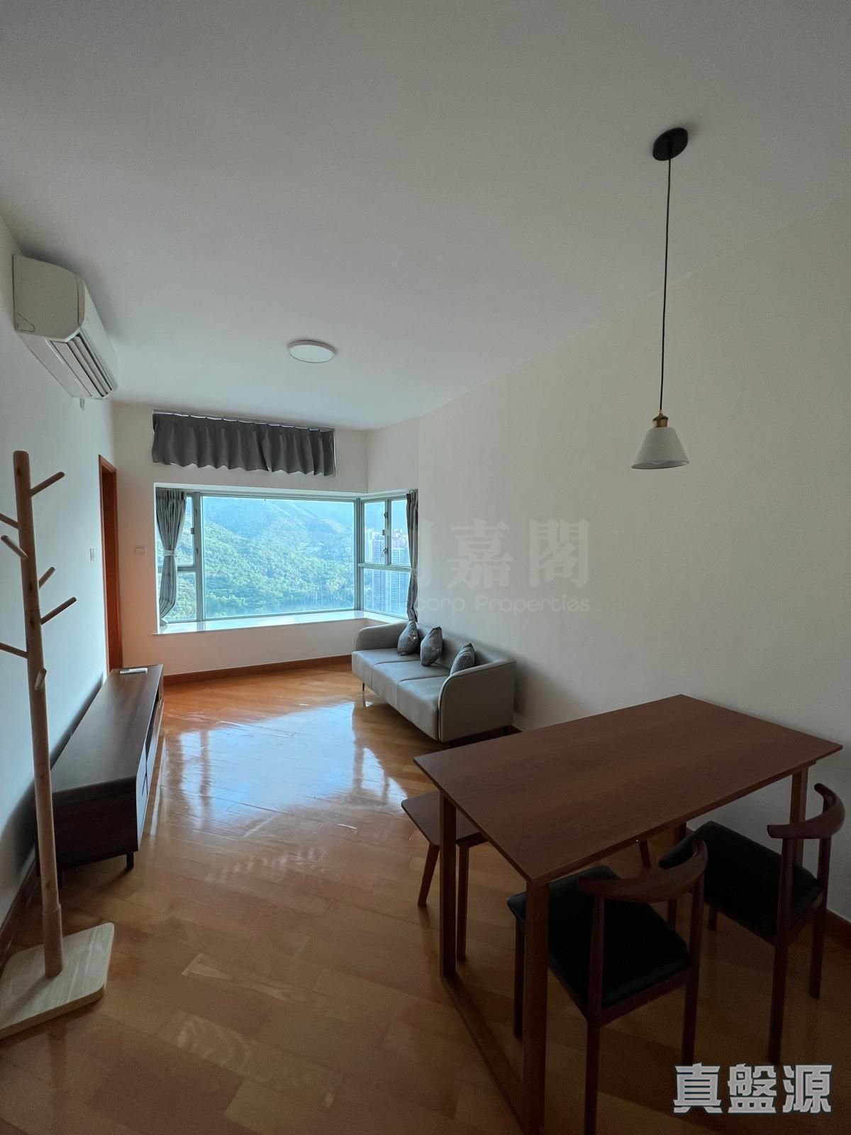 COASTAL SKYLINE PHASE 1 - Block 5 High Floor Zone Flat F Tung Chung