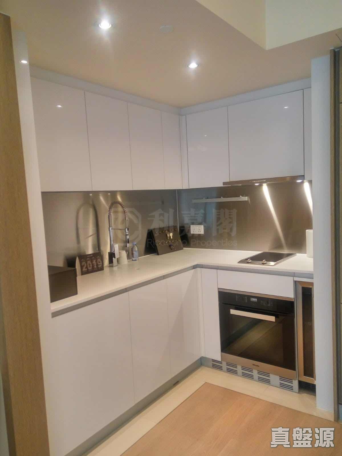 香岛 5座 低层 D室 西湾河/筲箕湾